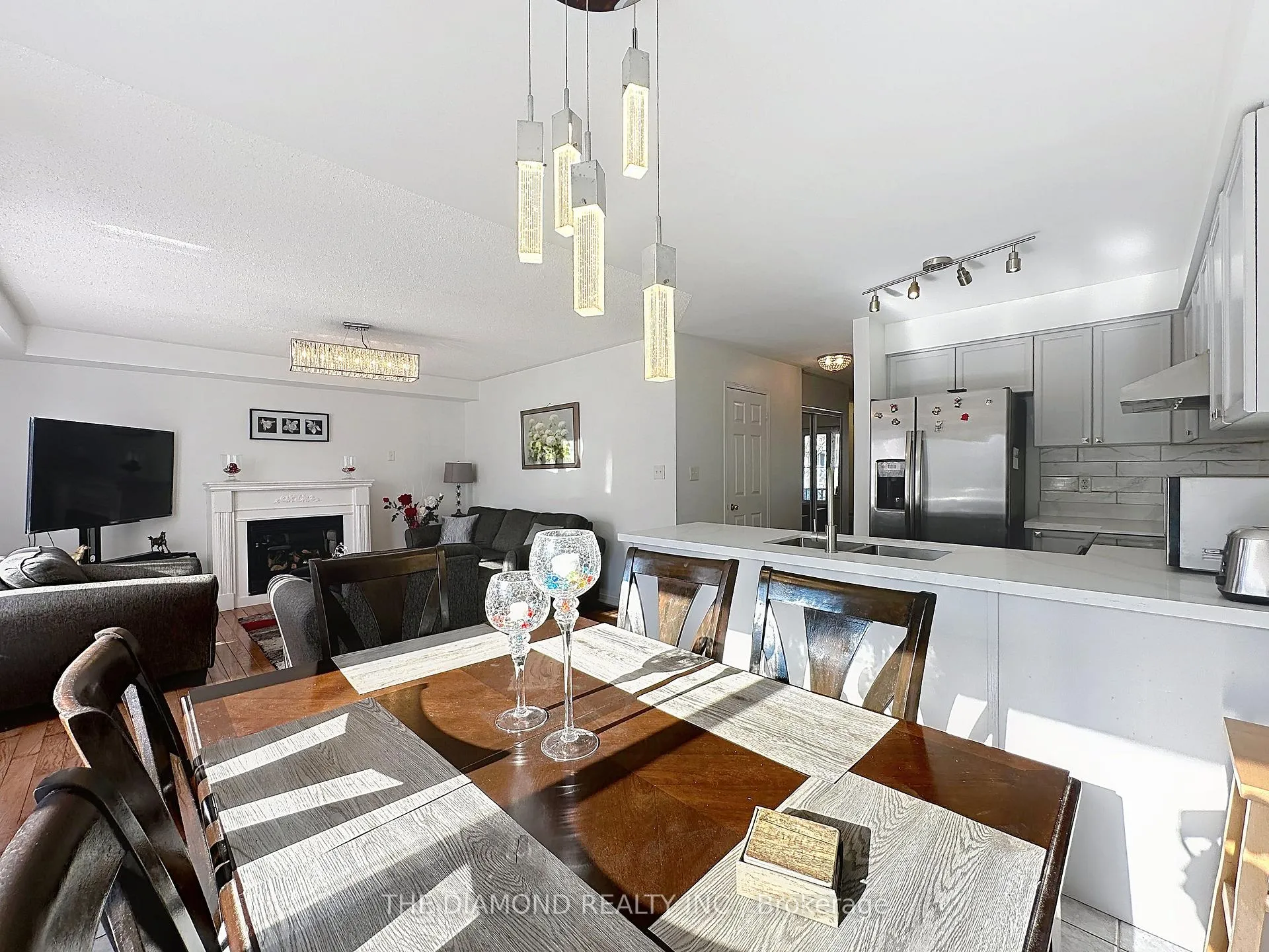 Photo 9 of 32 Marriner Crescent, Ajax, Northeast Ajax — HOMEH