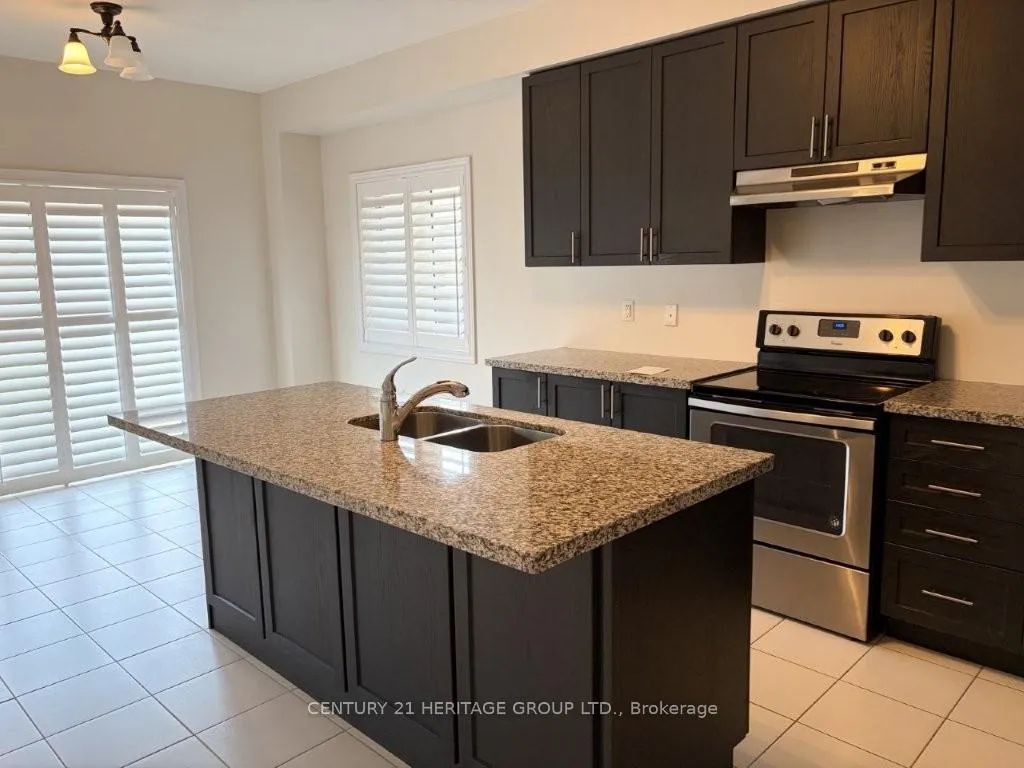 Photo 5 of 1449 Farrow Crescent, Innisfil, Alcona — HOMEH