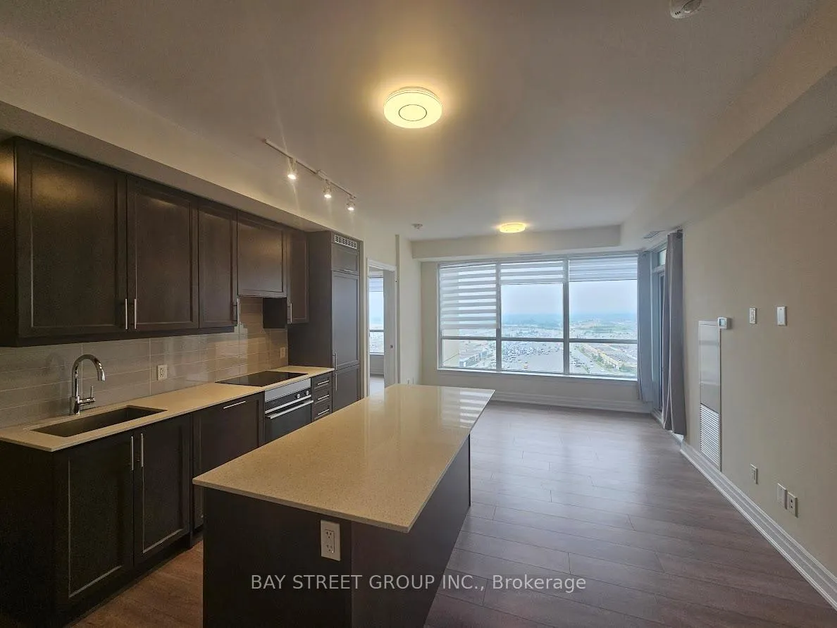 Photo 7 of Unit 2009, 9075 Jane Street, Vaughan, Concord — HOMEH