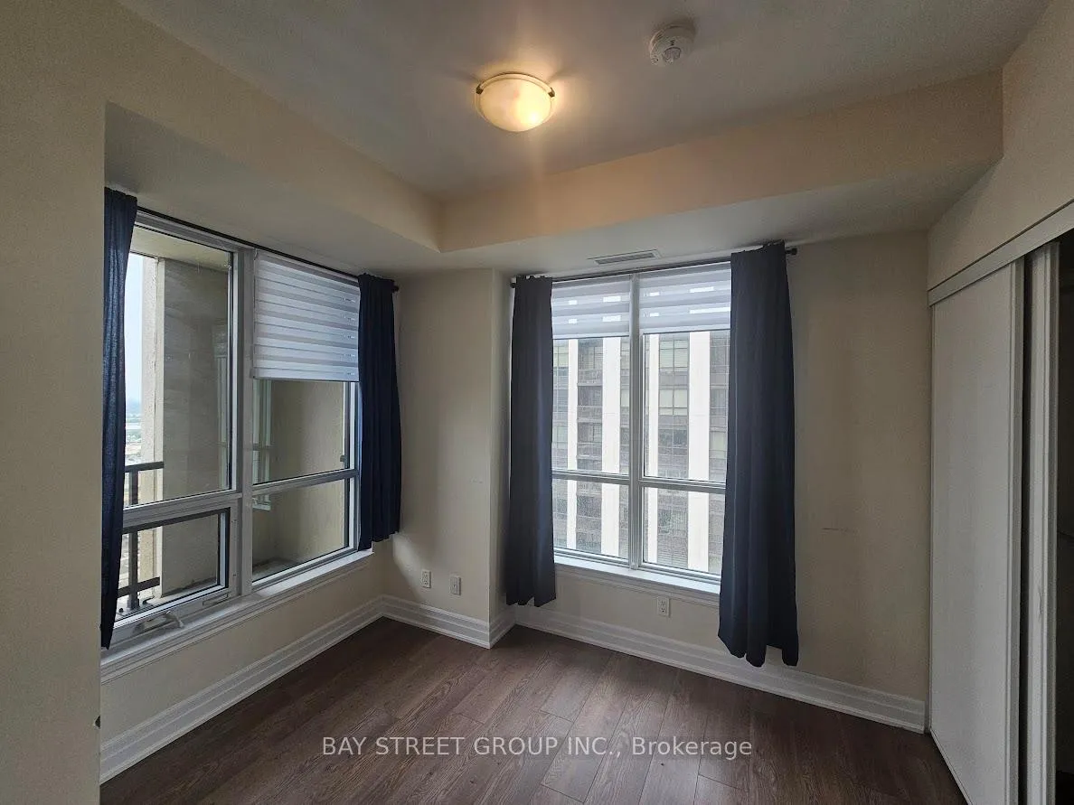 Photo 14 of Unit 2009, 9075 Jane Street, Vaughan, Concord — HOMEH