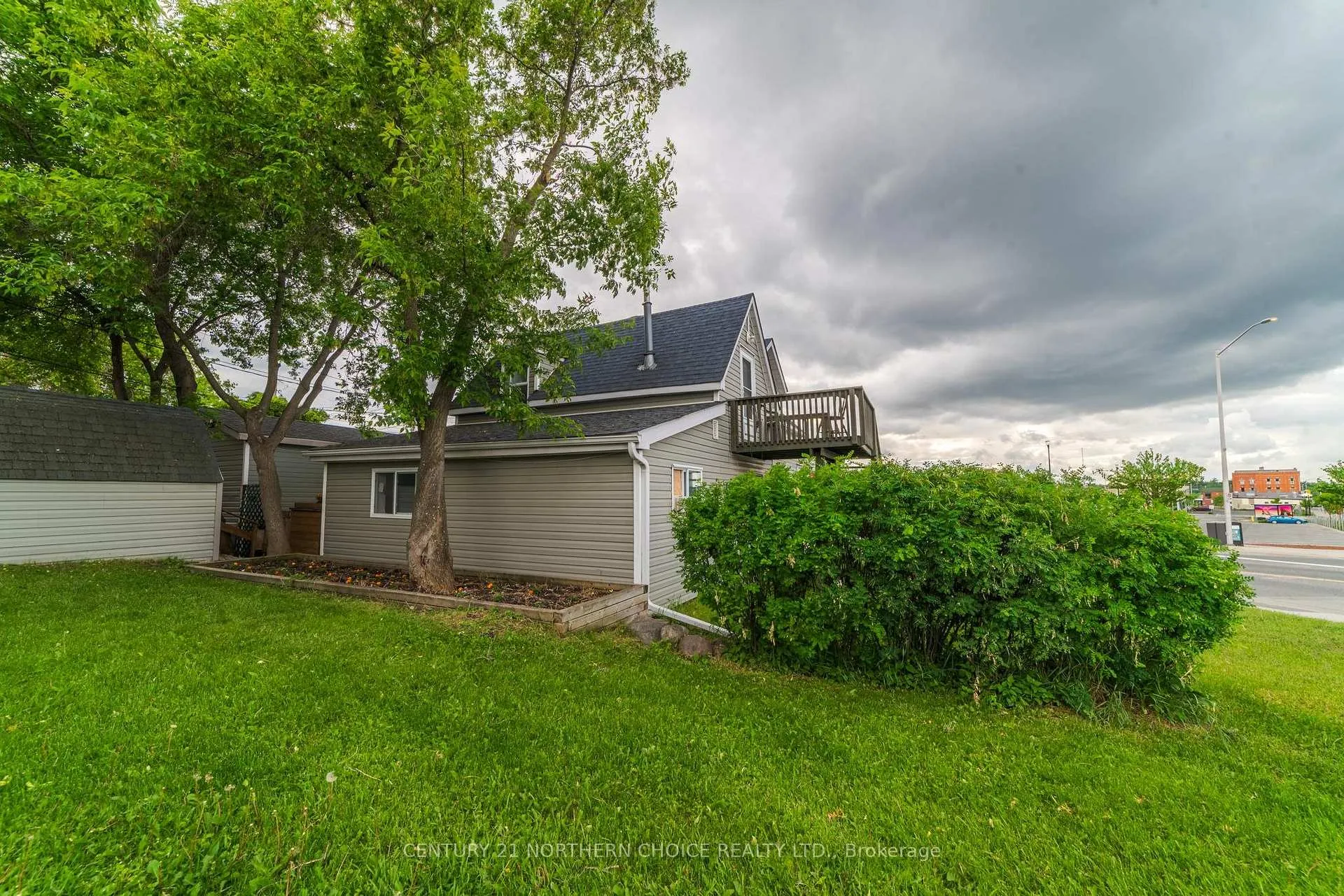 Photo 41 of 415 First Street South, Kenora, Downtown — HOMEH