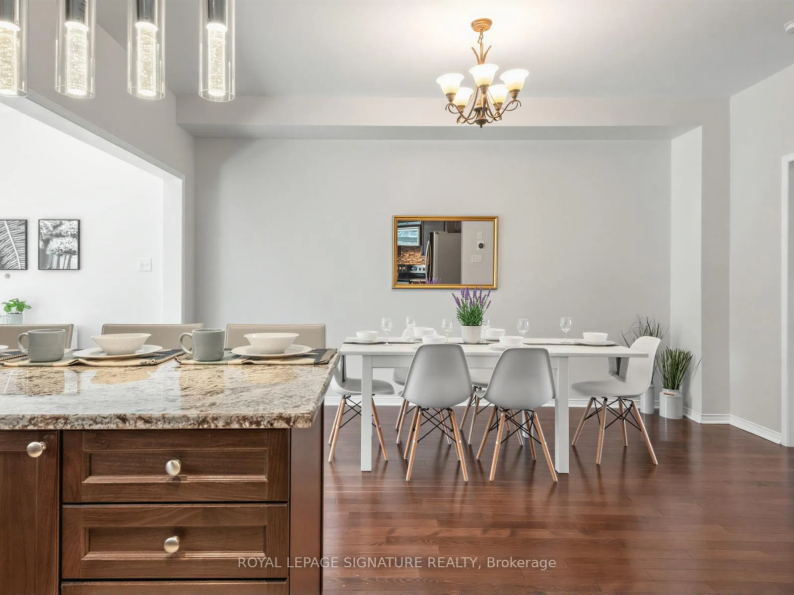 Photo 9 of 32 Clarepark Court, Ajax, Central East — HOMEH