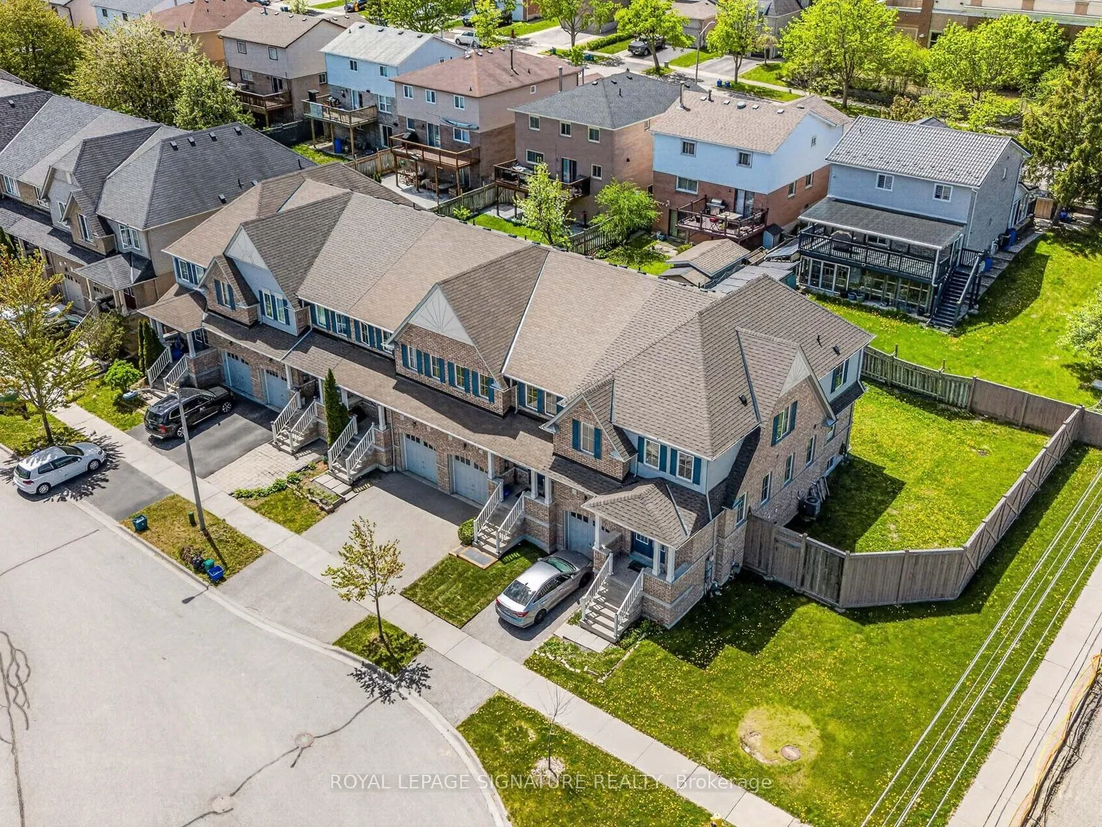 Photo 35 of 32 Clarepark Court, Ajax, Central East — HOMEH