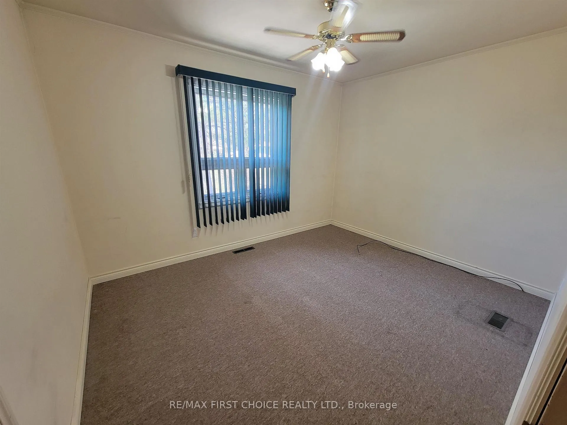 Photo 6 of 813 Phair Ave, Fort Frances — HOMEH