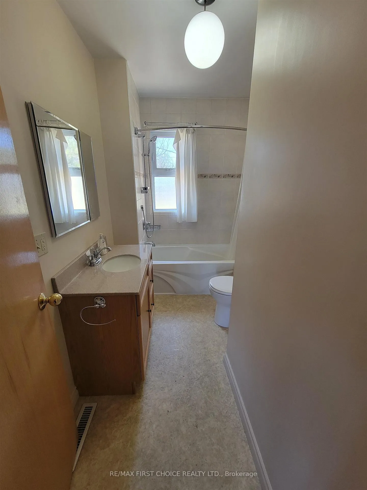 Photo 8 of 813 Phair Ave, Fort Frances — HOMEH