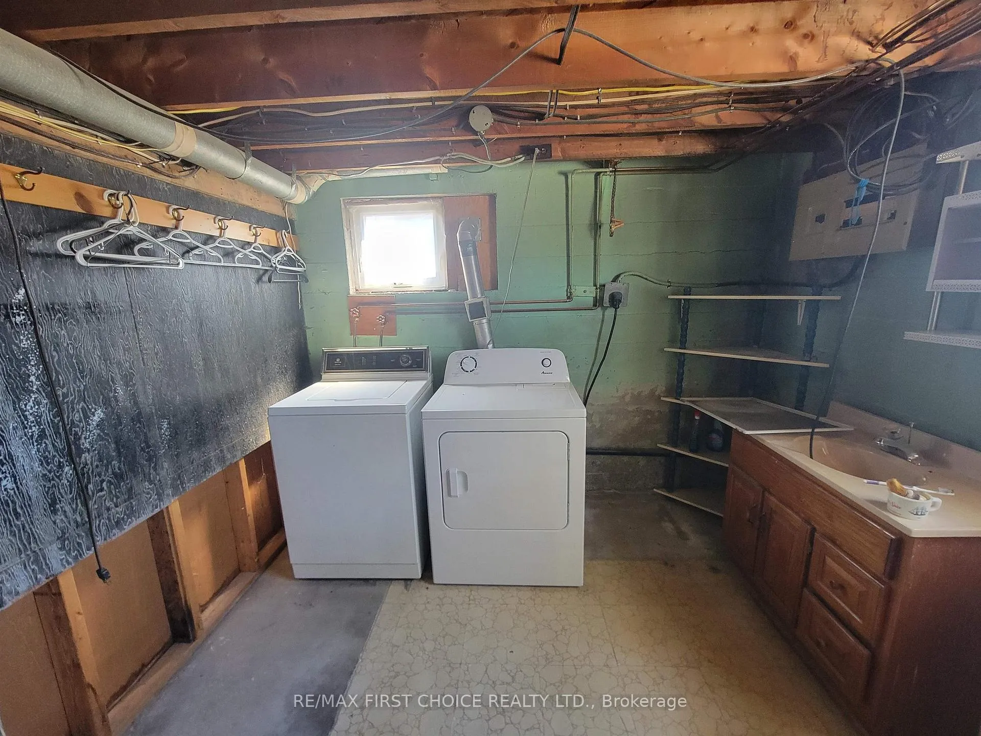Photo 13 of 813 Phair Ave, Fort Frances — HOMEH