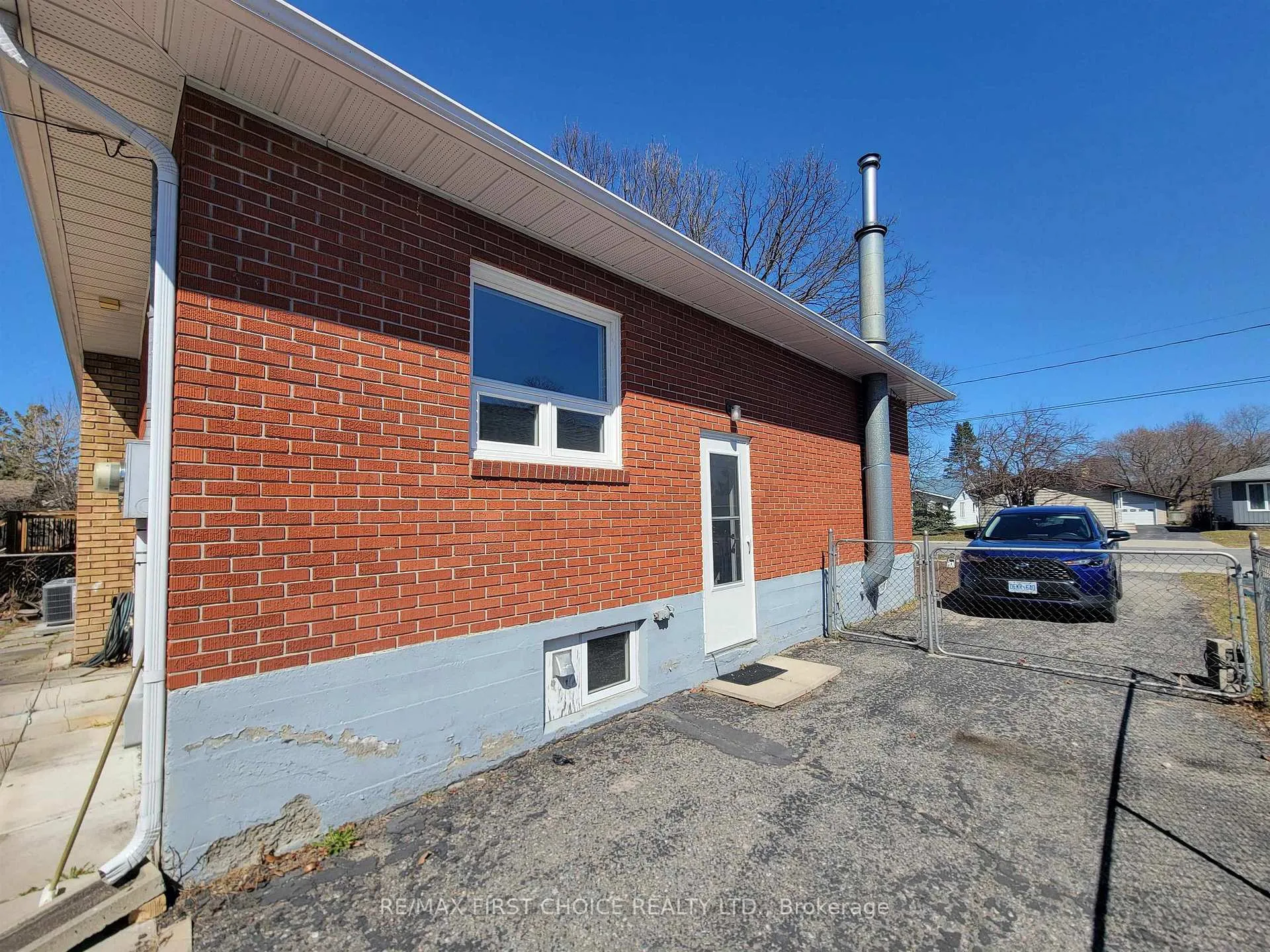Photo 20 of 813 Phair Ave, Fort Frances — HOMEH