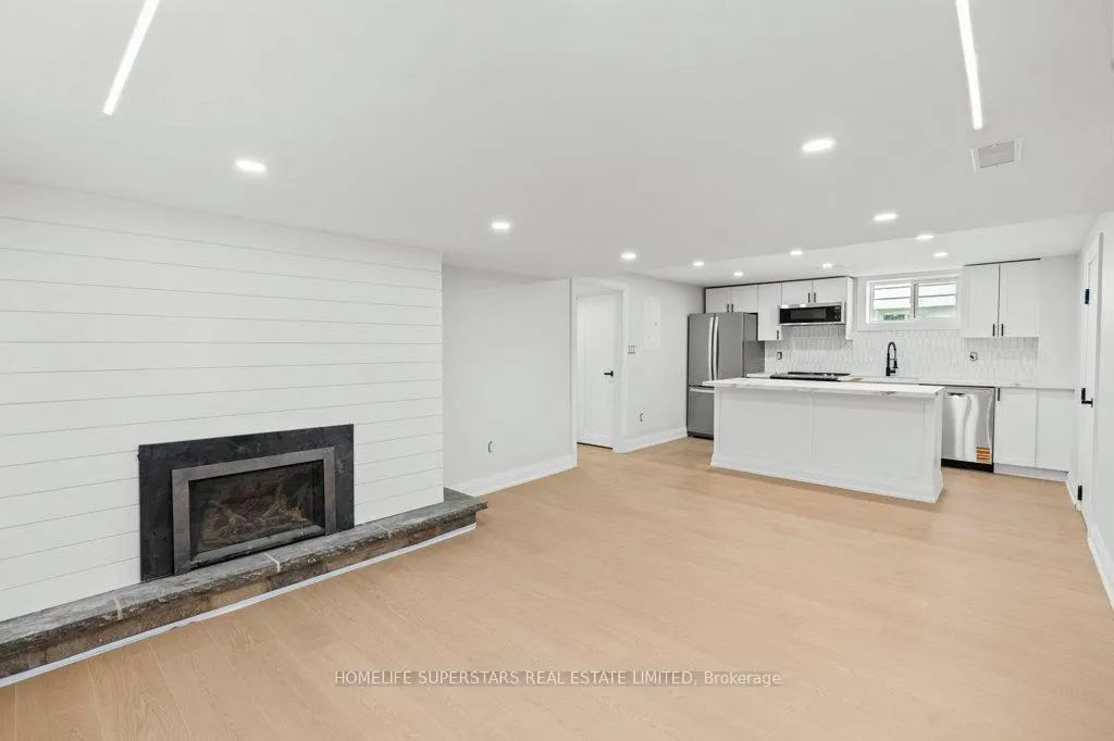 Photo 4 of Unit Lower, 855 Garth Street, Hamilton, Buchanan — HOMEH