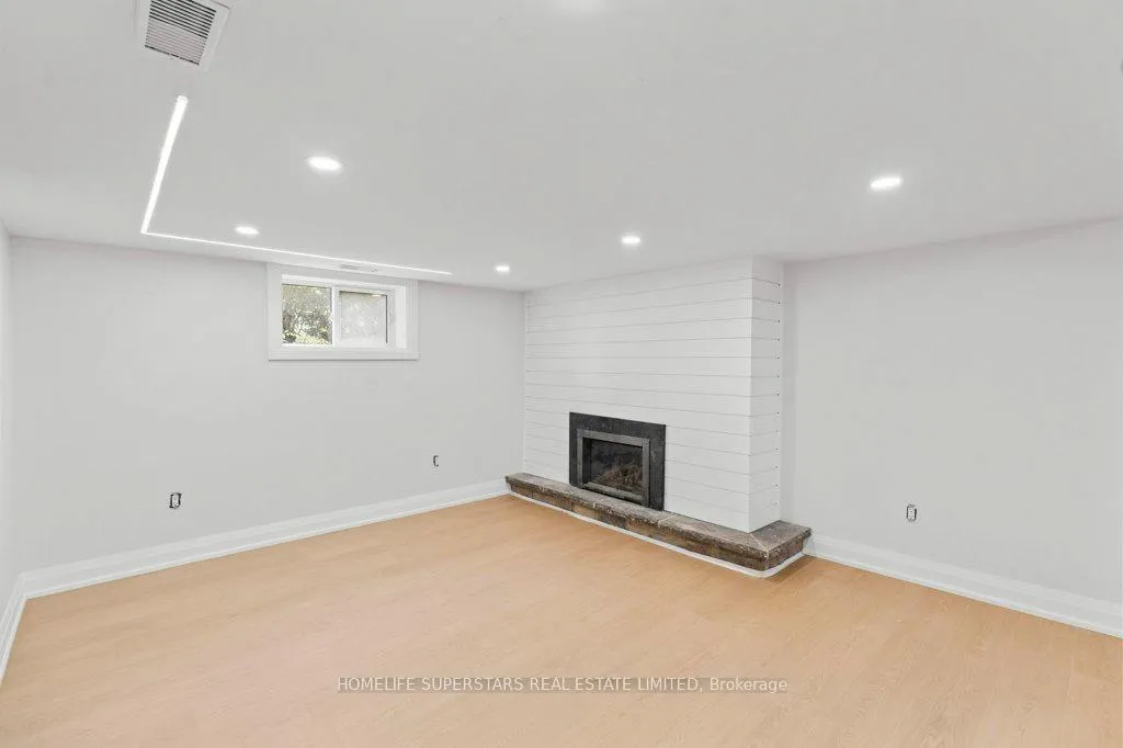 Photo 5 of Unit Lower, 855 Garth Street, Hamilton, Buchanan — HOMEH