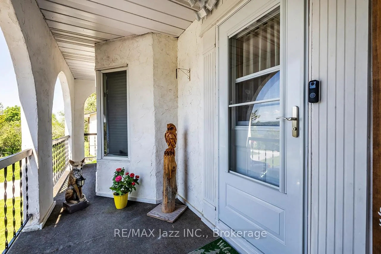 Photo 8 of 835 Cedar Glen Road, Kawartha Lakes, Verulam — HOMEH
