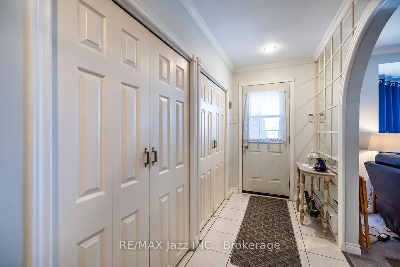 Photo 10 of 835 Cedar Glen Road, Kawartha Lakes, Verulam — HOMEH