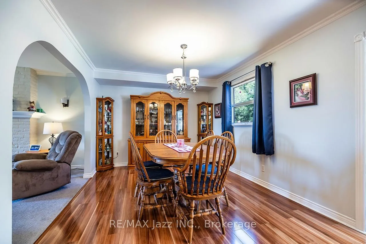 Photo 16 of 835 Cedar Glen Road, Kawartha Lakes, Verulam — HOMEH