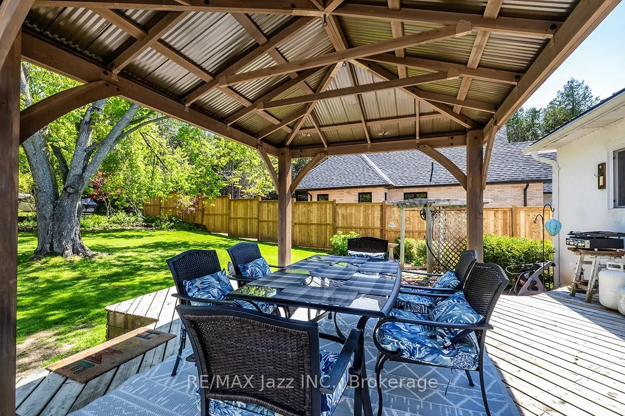 Photo 35 of 835 Cedar Glen Road, Kawartha Lakes, Verulam — HOMEH