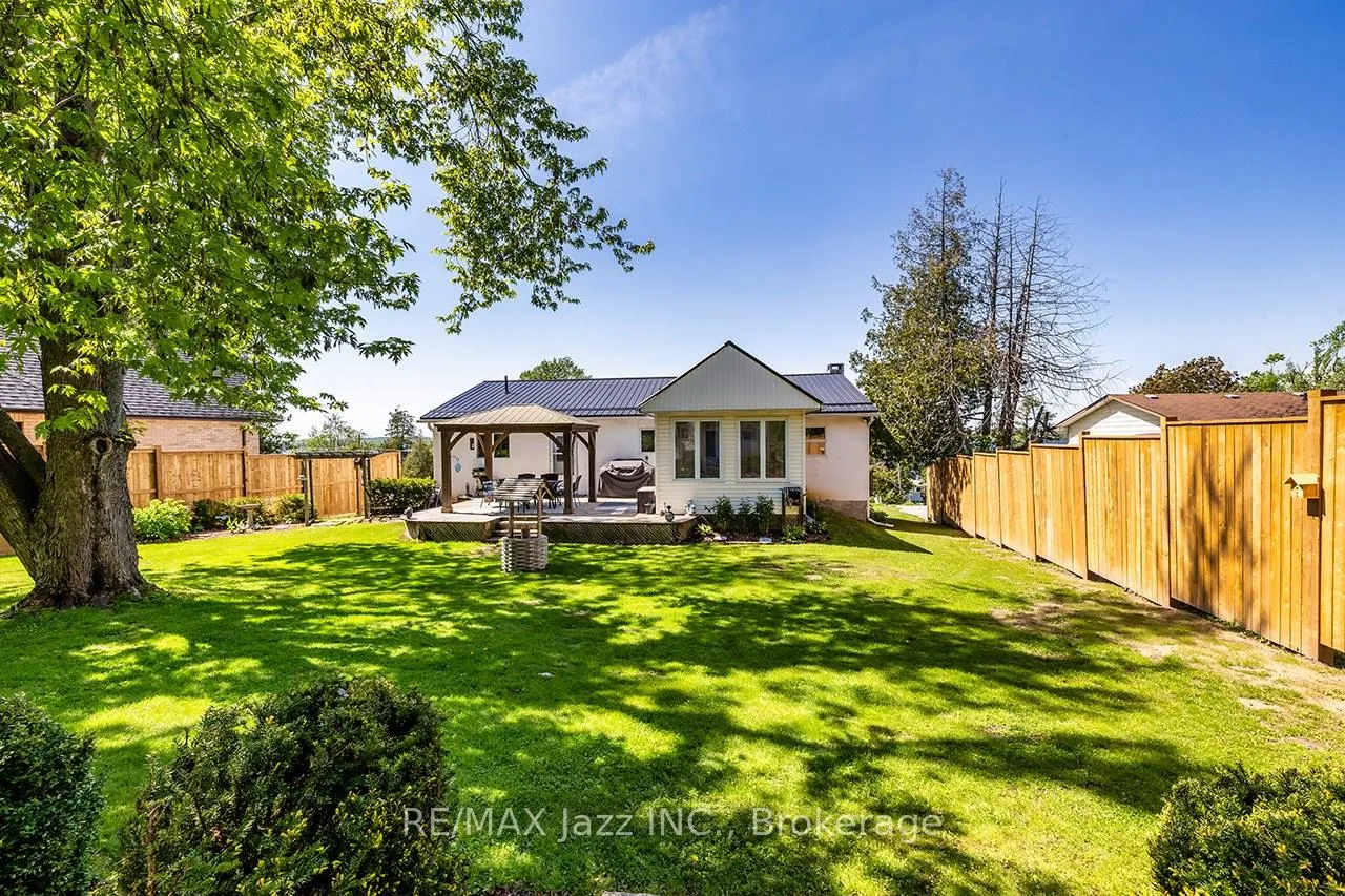 Photo 37 of 835 Cedar Glen Road, Kawartha Lakes, Verulam — HOMEH