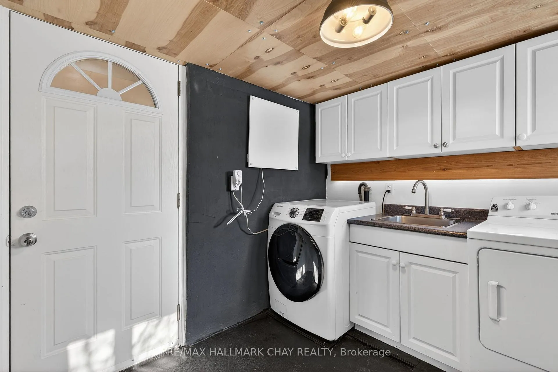 Photo 4 of Unit Lower, 45 Caledonia Road, Toronto, Corso Italia-Davenport — HOMEH