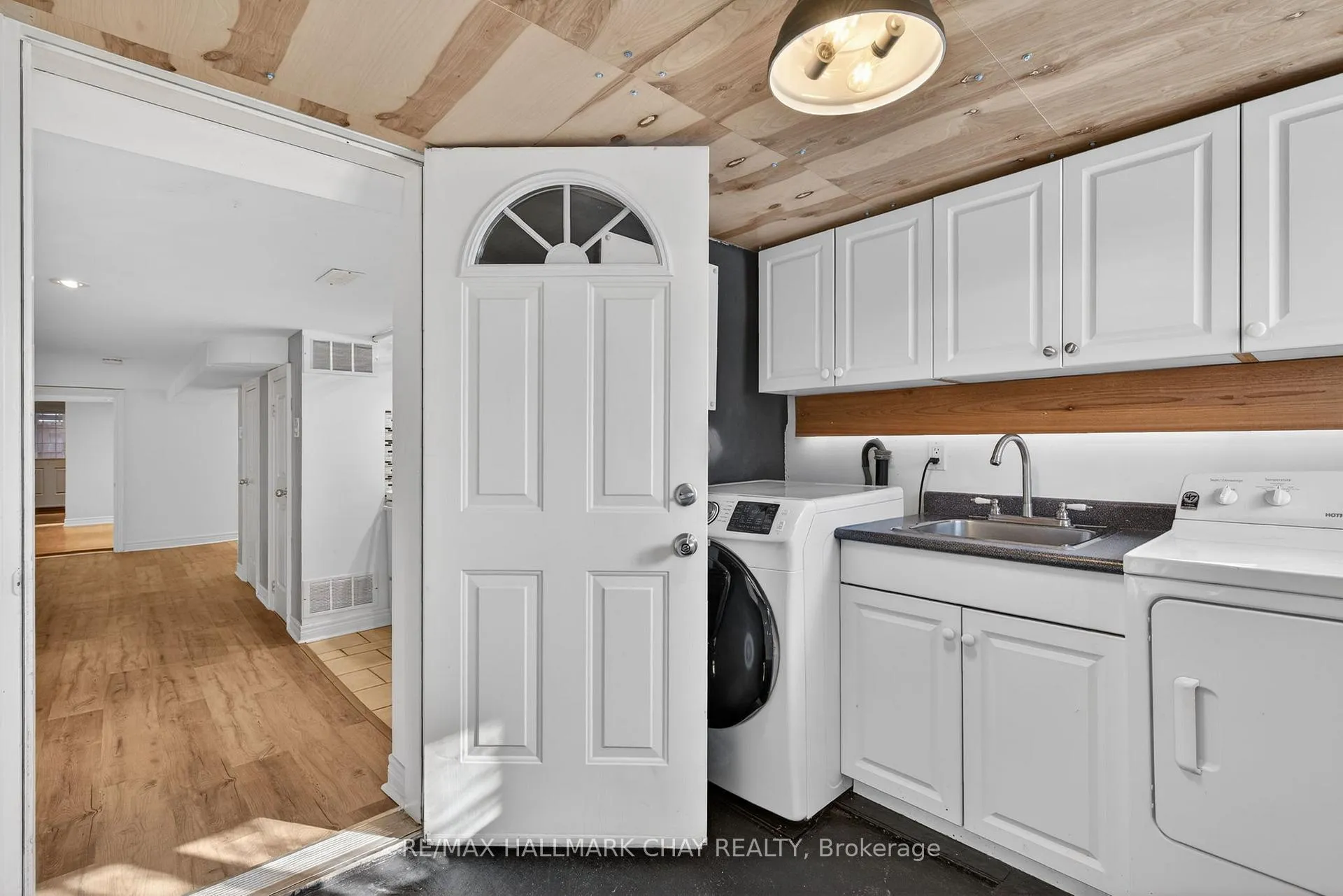 Photo 5 of Unit Lower, 45 Caledonia Road, Toronto, Corso Italia-Davenport — HOMEH