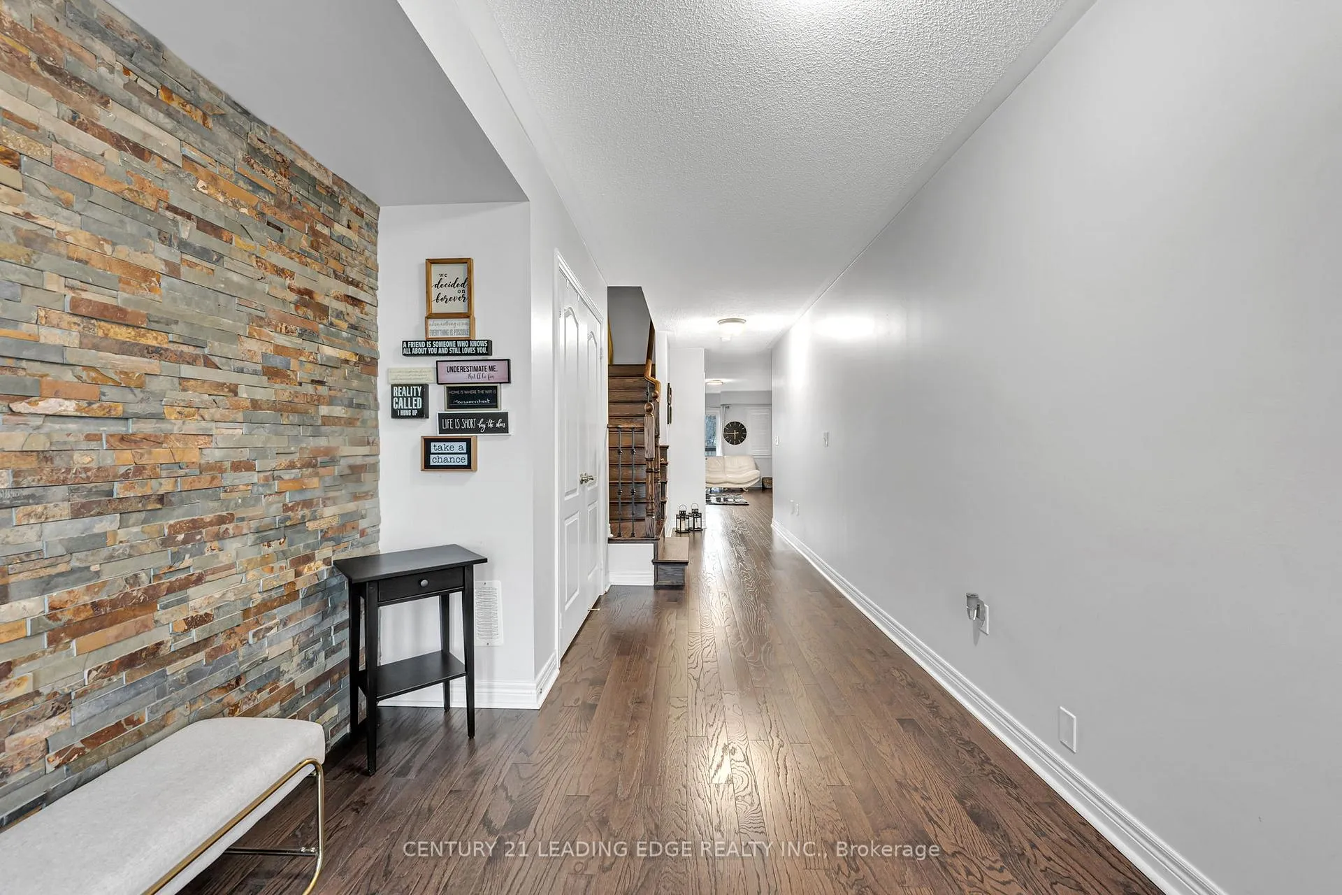 Photo 5 of 1727 Carousel Drive, Pickering, Duffin Heights — HOMEH