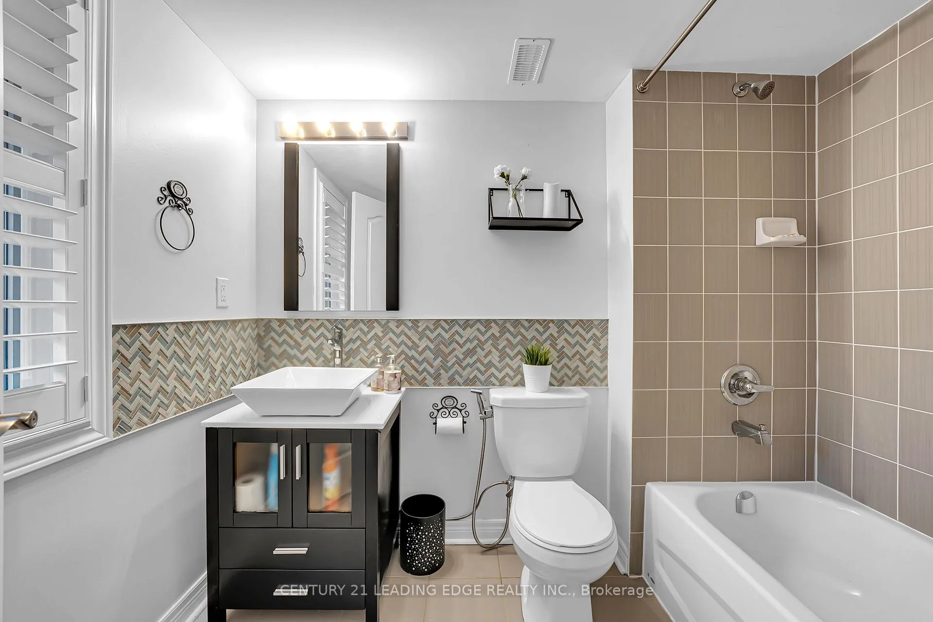 Photo 10 of 1727 Carousel Drive, Pickering, Duffin Heights — HOMEH