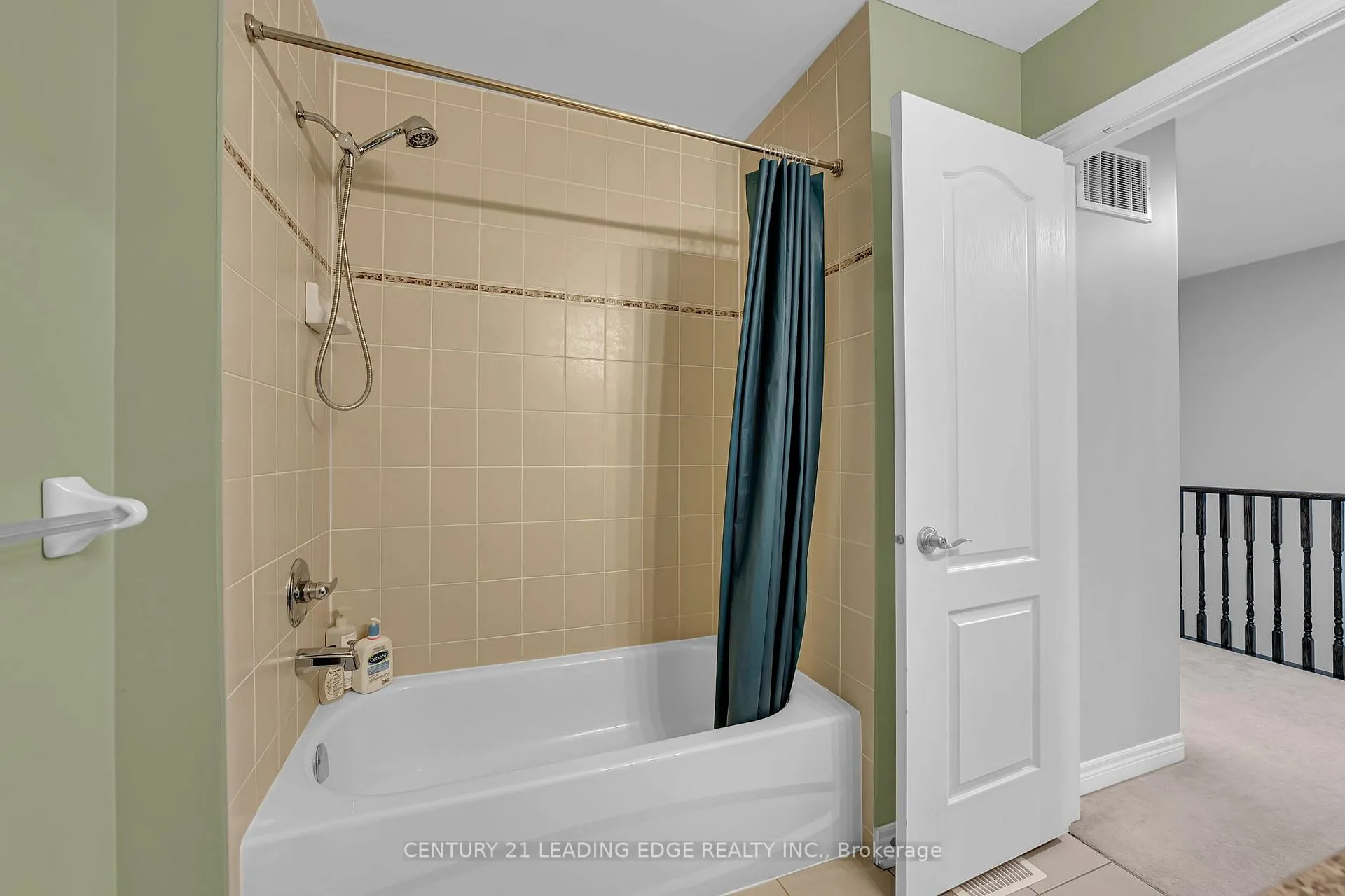 Photo 33 of 1727 Carousel Drive, Pickering, Duffin Heights — HOMEH