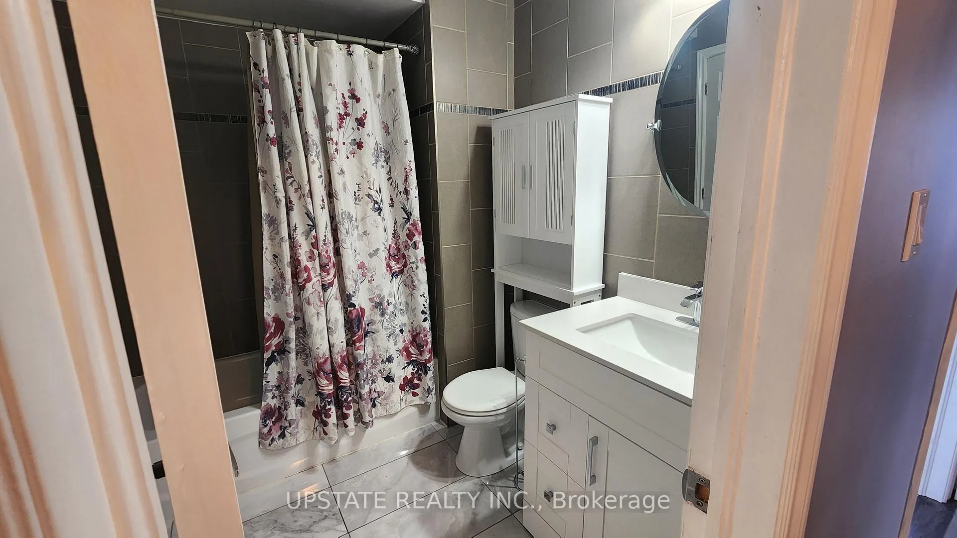 Photo 15 of 217 Kingswood Drive, Brampton, Brampton North — HOMEH