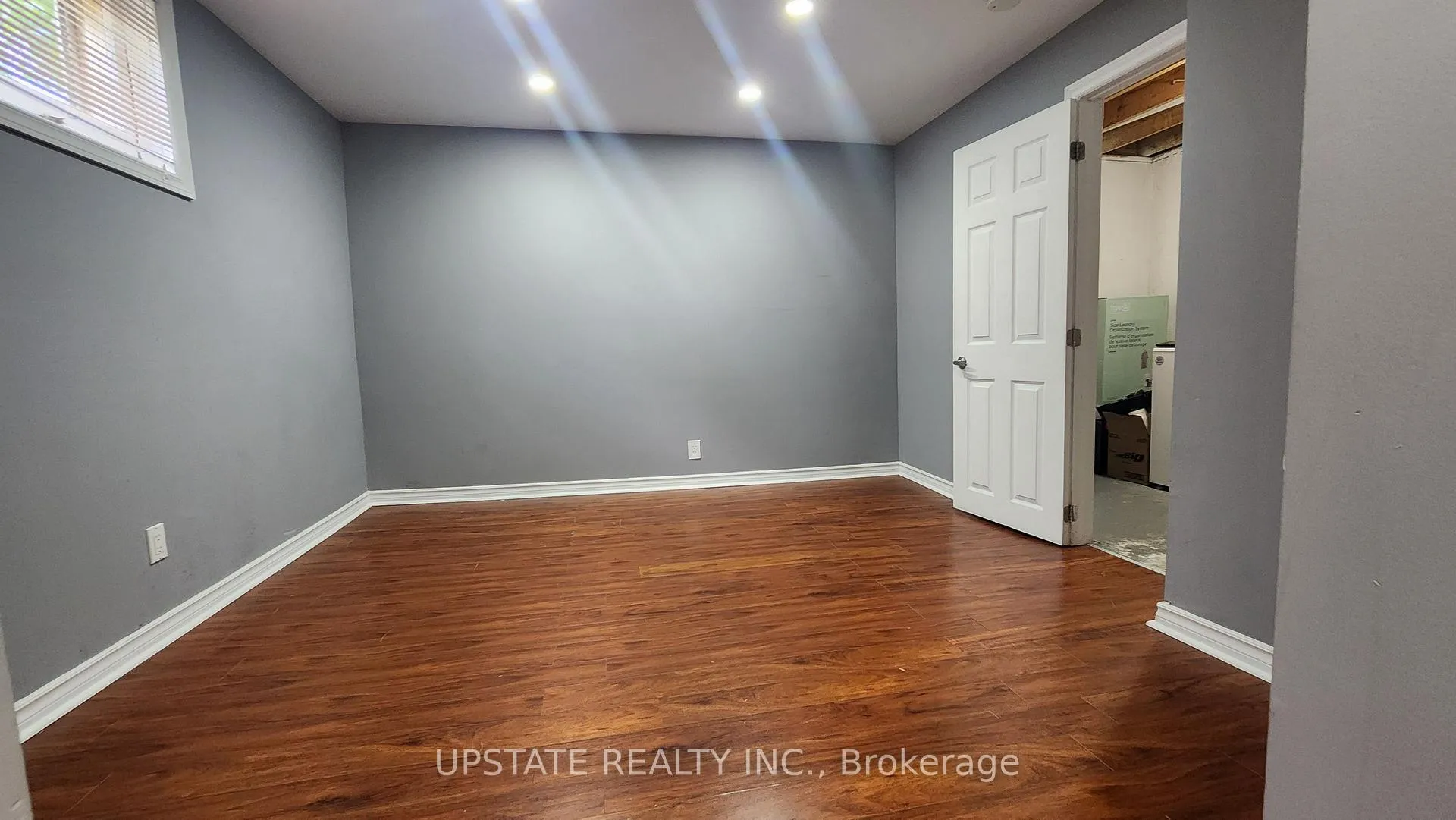 Photo 18 of 217 Kingswood Drive, Brampton, Brampton North — HOMEH