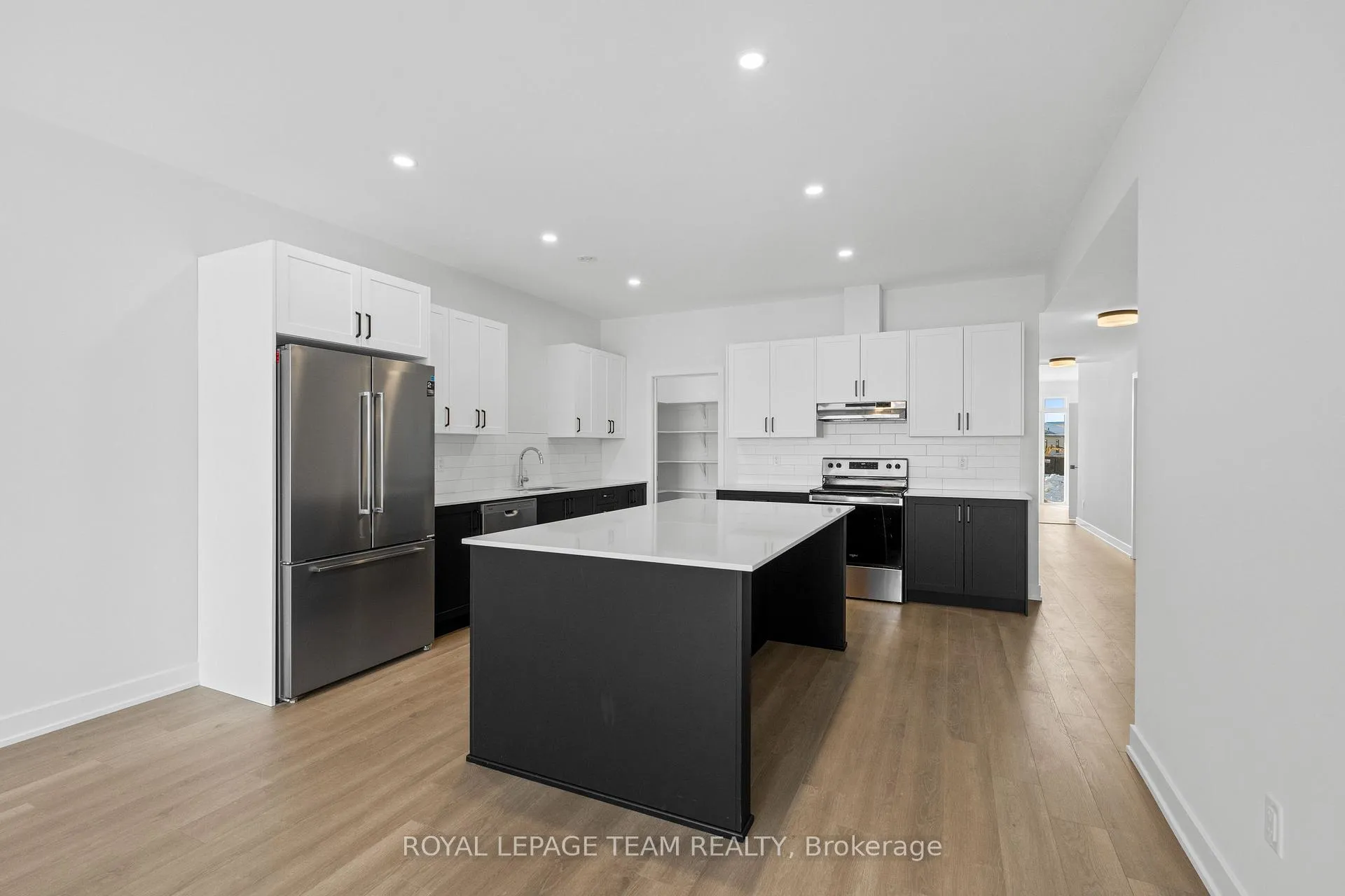 Photo 13 of Unit 2, 1128 Moore Street, Brockville, Brockville — HOMEH