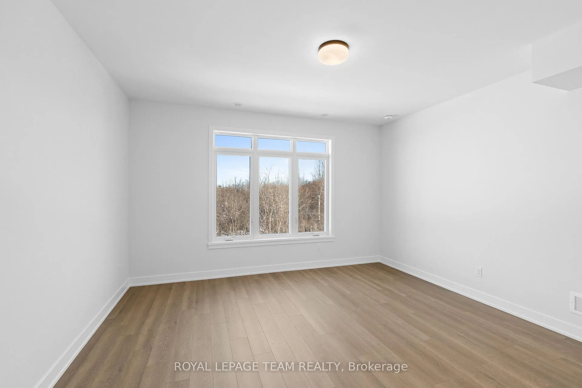 Photo 17 of Unit 2, 1128 Moore Street, Brockville, Brockville — HOMEH