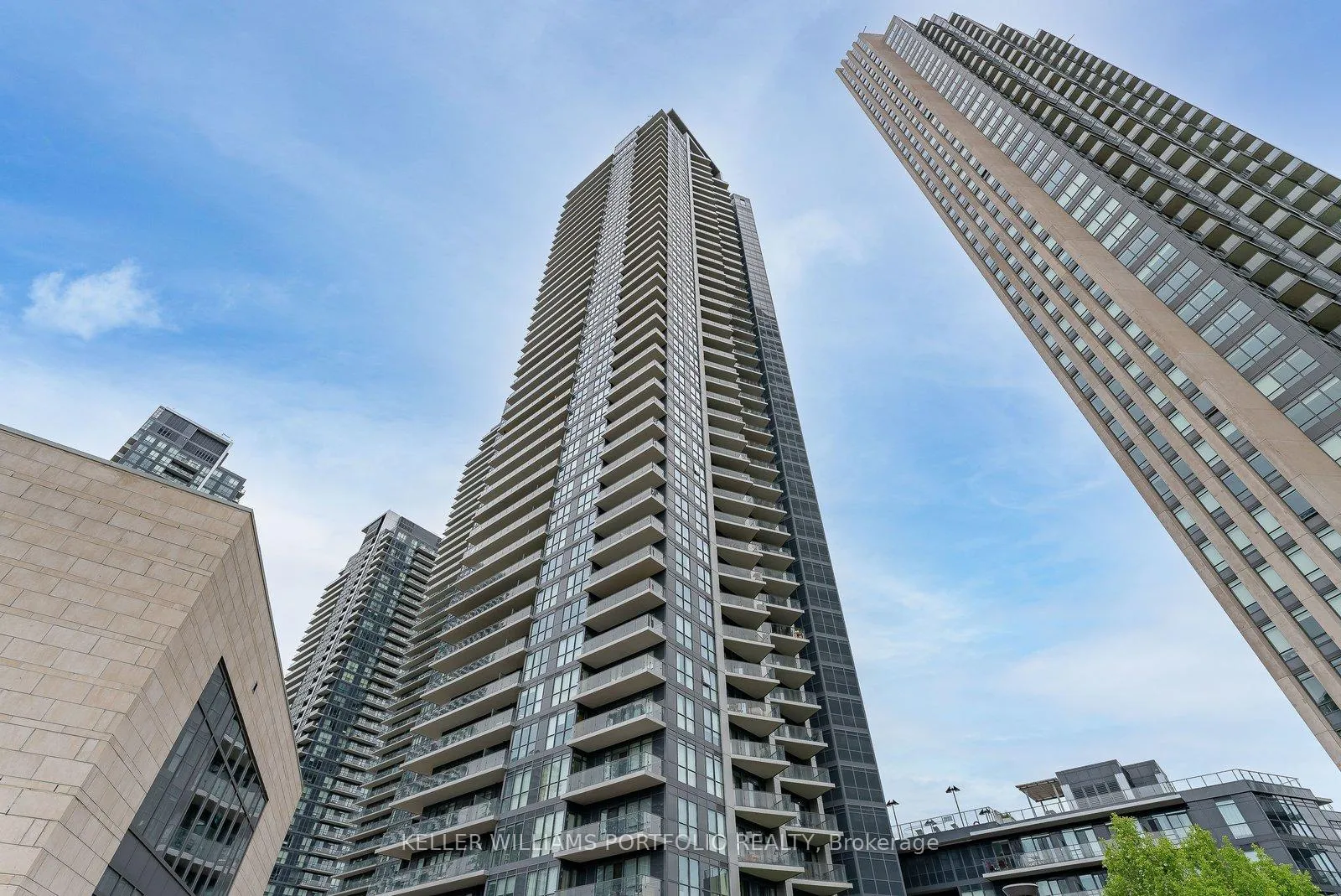 Photo 1 of Unit 524, 10 Park Lawn Road, Etobicoke, Mimico — HOMEH
