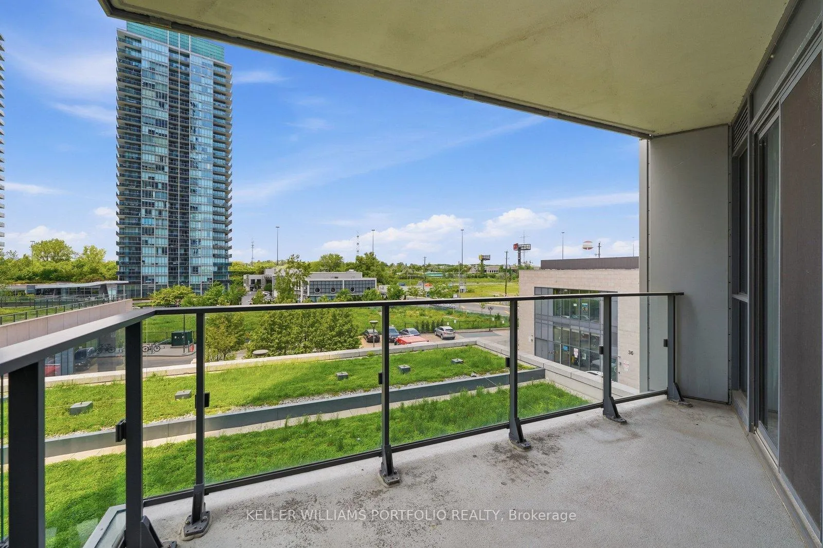 Photo 21 of Unit 524, 10 Park Lawn Road, Etobicoke, Mimico — HOMEH