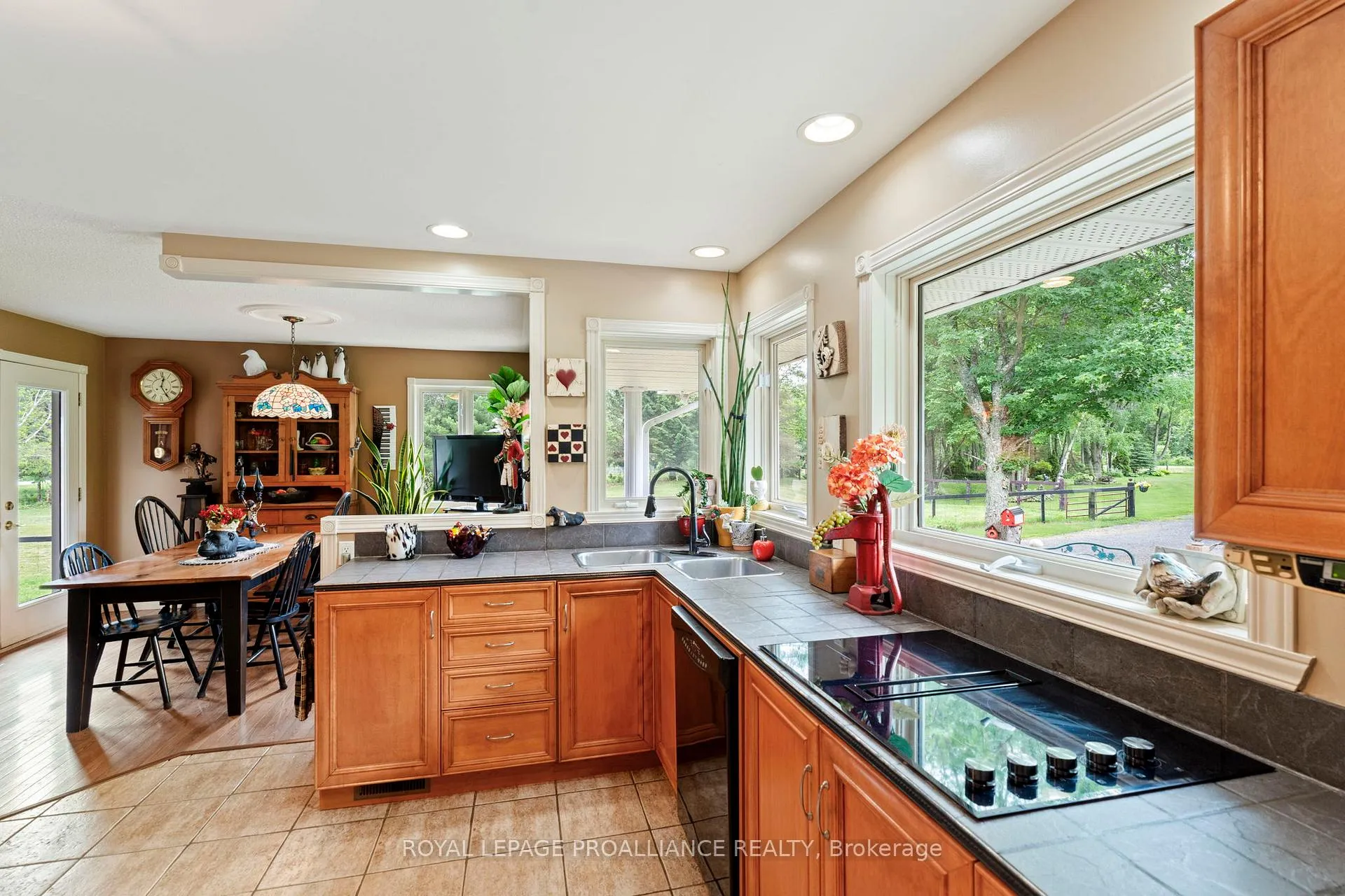 Photo 9 of 2030 County Rd 44, Edwardsburgh/Cardinal, Edwardsburgh/Cardinal Twp — HOMEH