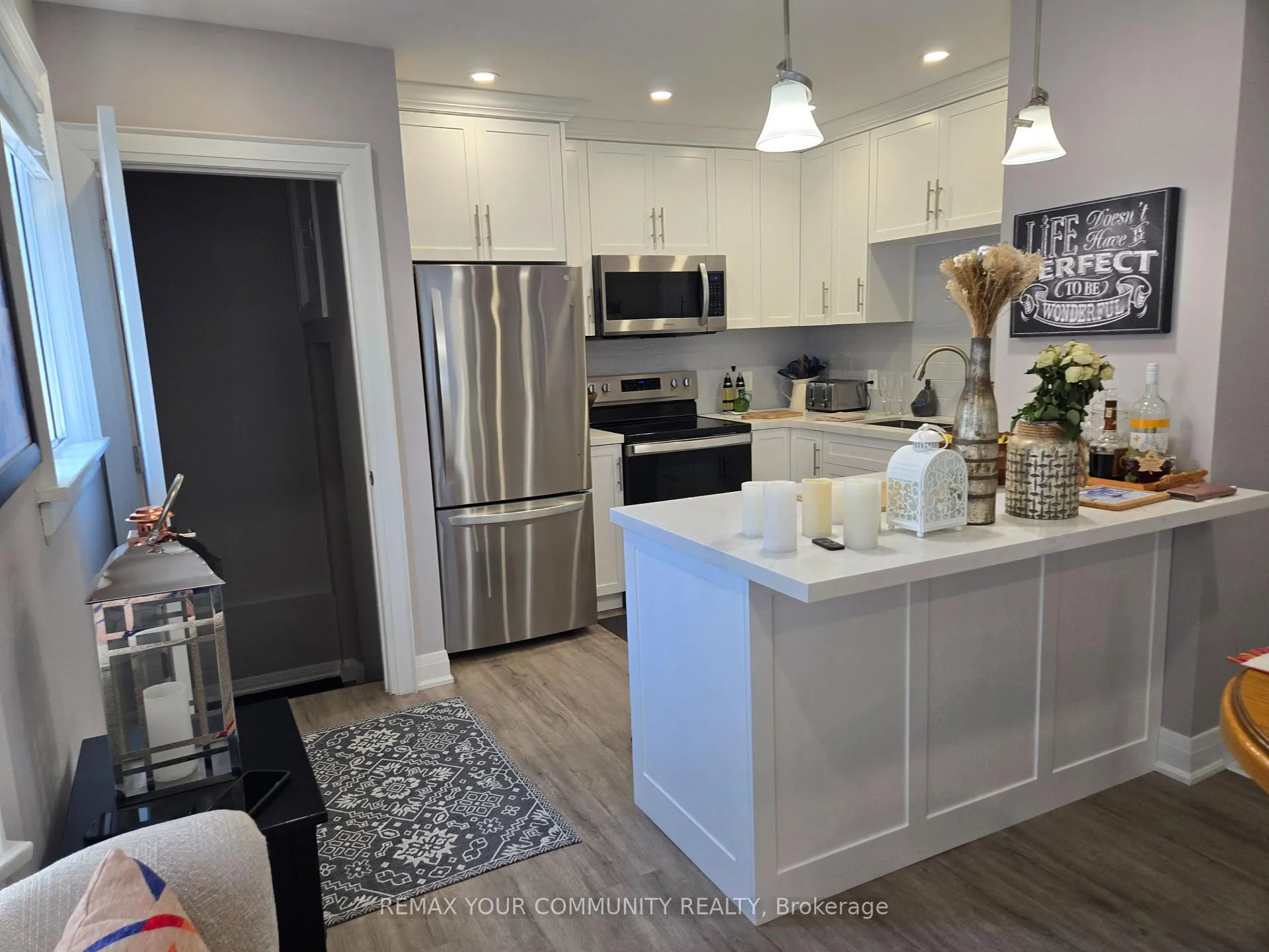 Photo 10 of 19 Ormonde Avenue, St. Catharines, Facer — HOMEH