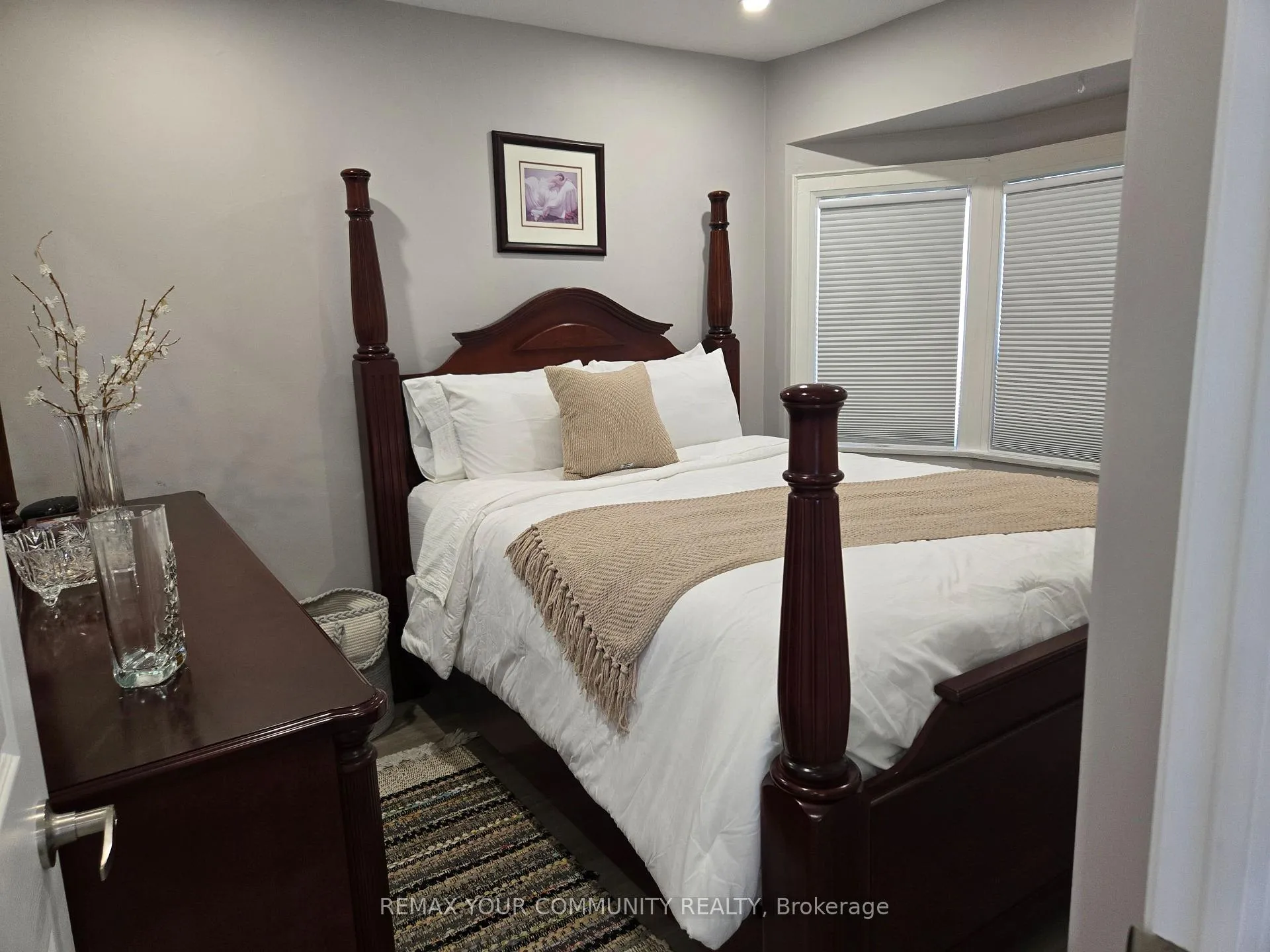 Photo 13 of 19 Ormonde Avenue, St. Catharines, Facer — HOMEH