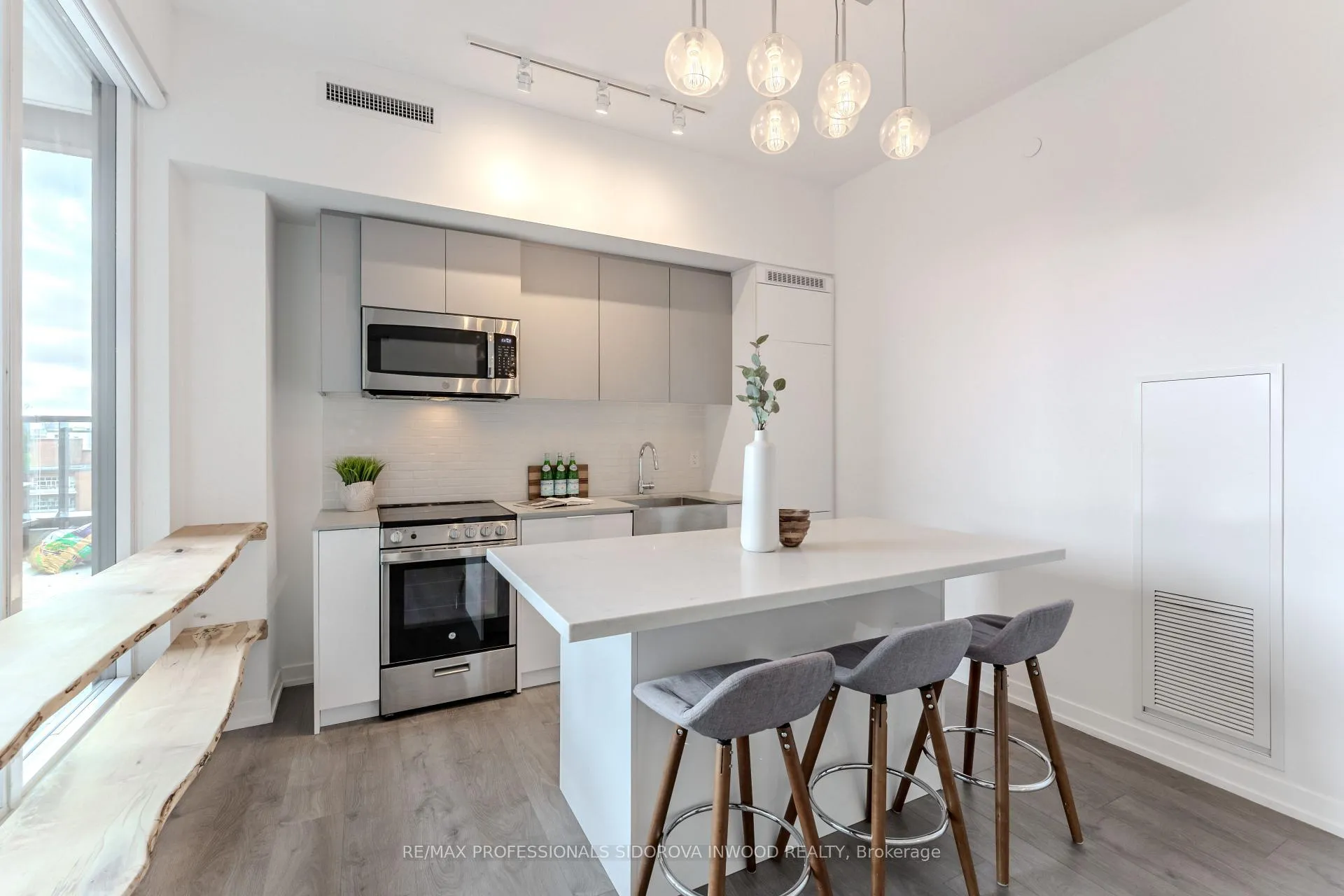 Photo 11 of Unit 515, 270 Dufferin Street, Toronto, South Parkdale — HOMEH