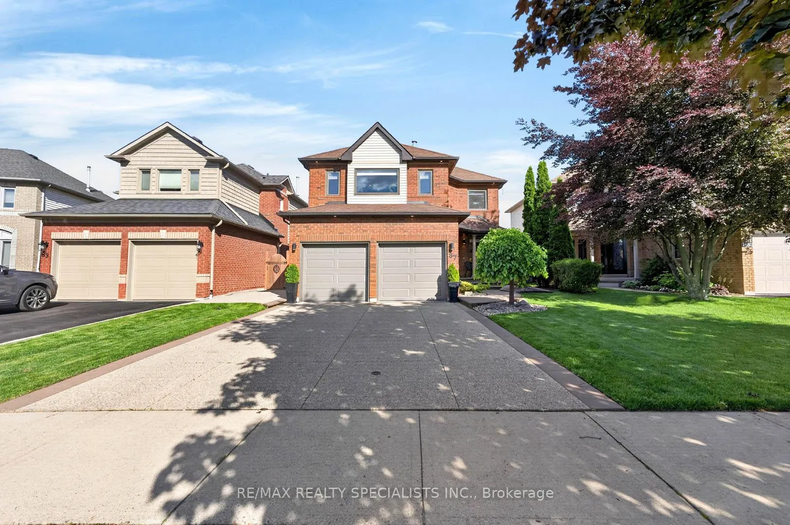 Photo 2 of 87 Chatsworth Crescent, Hamilton, Waterdown — HOMEH