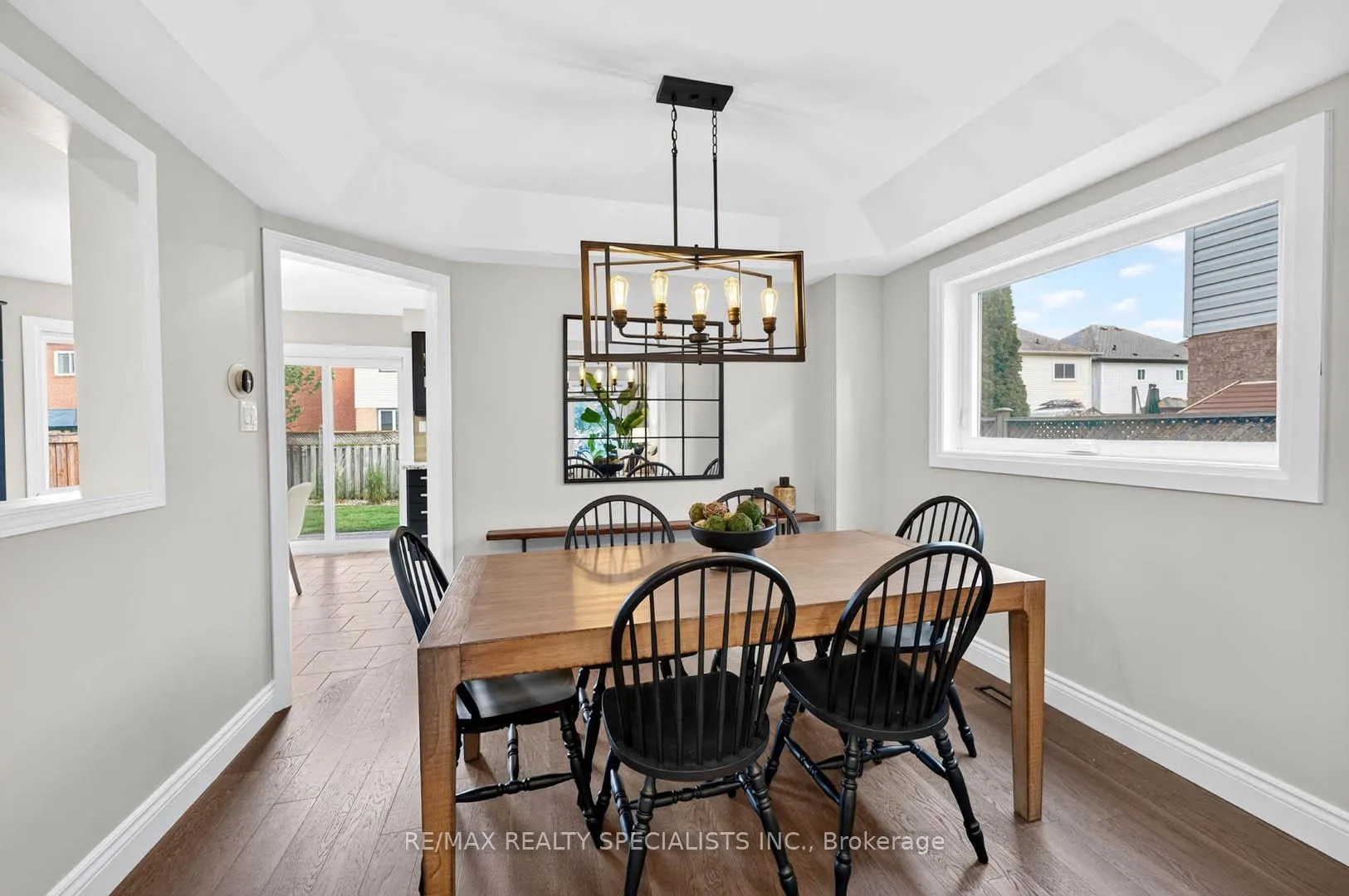 Photo 9 of 87 Chatsworth Crescent, Hamilton, Waterdown — HOMEH