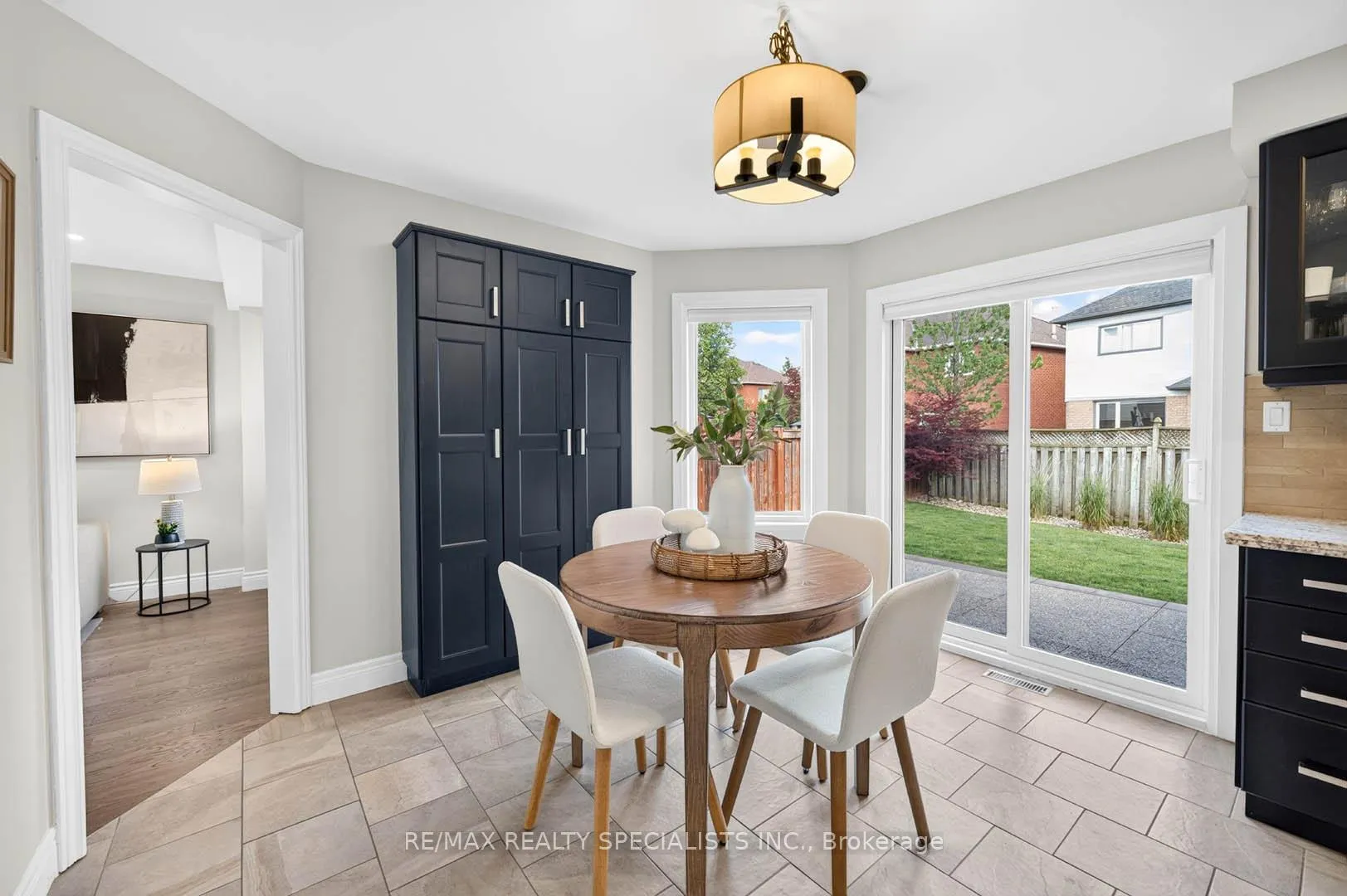 Photo 10 of 87 Chatsworth Crescent, Hamilton, Waterdown — HOMEH