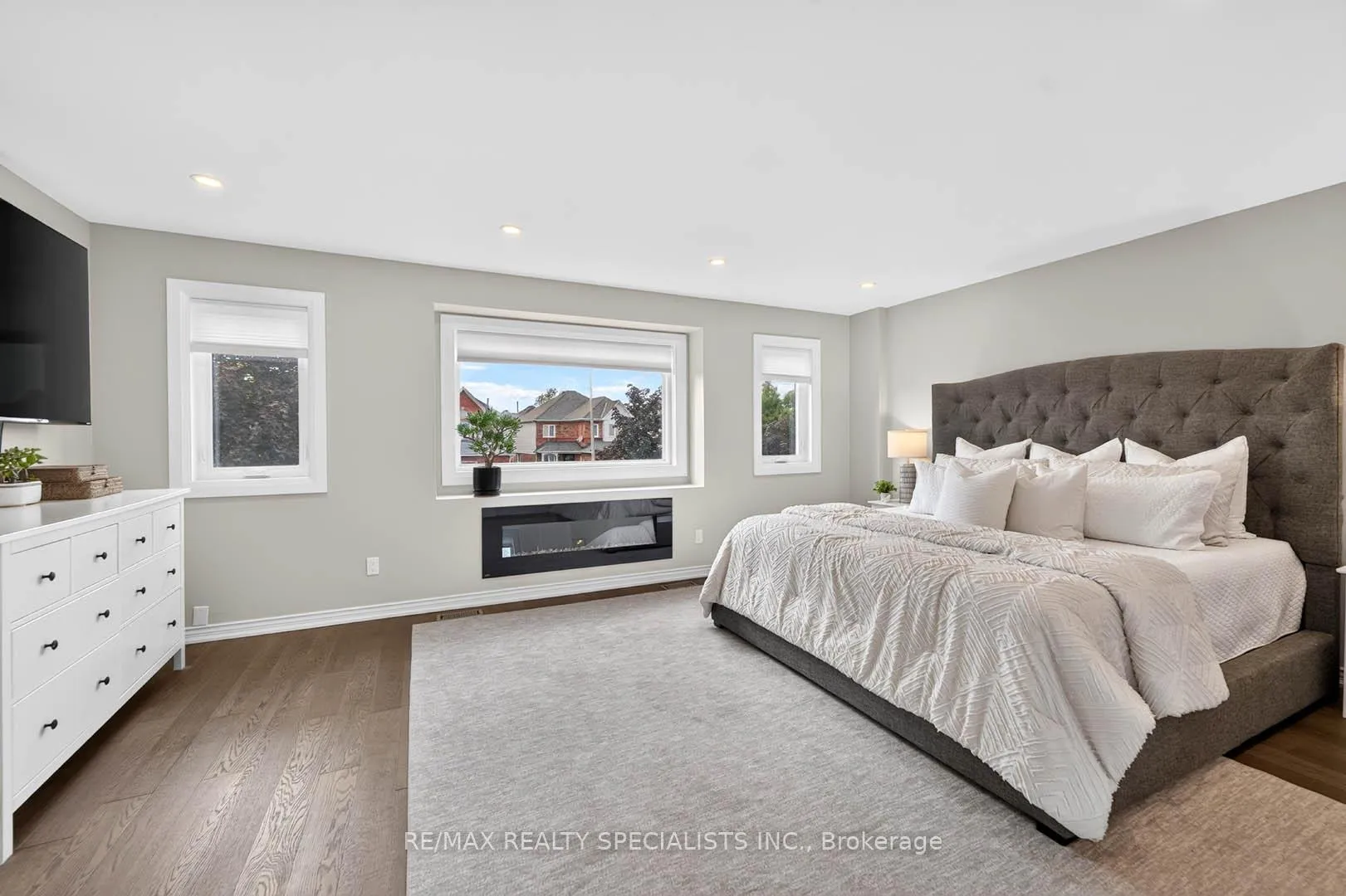 Photo 21 of 87 Chatsworth Crescent, Hamilton, Waterdown — HOMEH