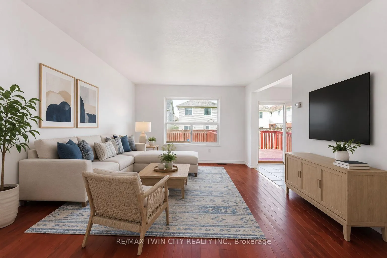 Photo 4 of 359 Highbrook Crescent, Kitchener — HOMEH