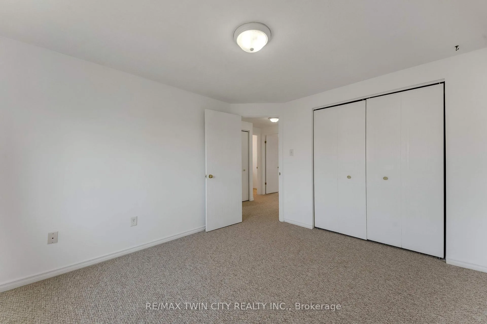 Photo 24 of 359 Highbrook Crescent, Kitchener — HOMEH