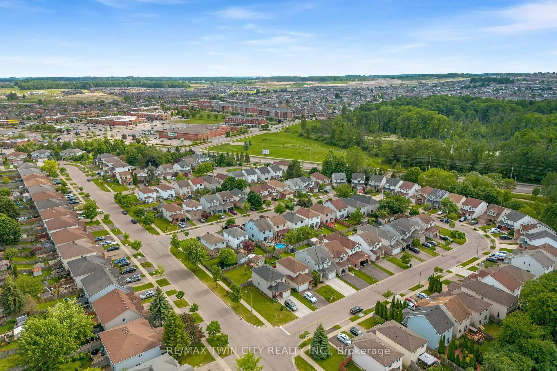 Photo 40 of 359 Highbrook Crescent, Kitchener — HOMEH