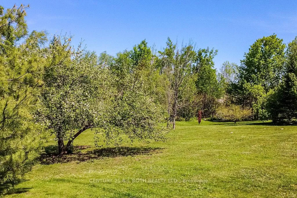 Photo 4 of 22 Boyd Crescent, Oro-Medonte, Moonstone — HOMEH