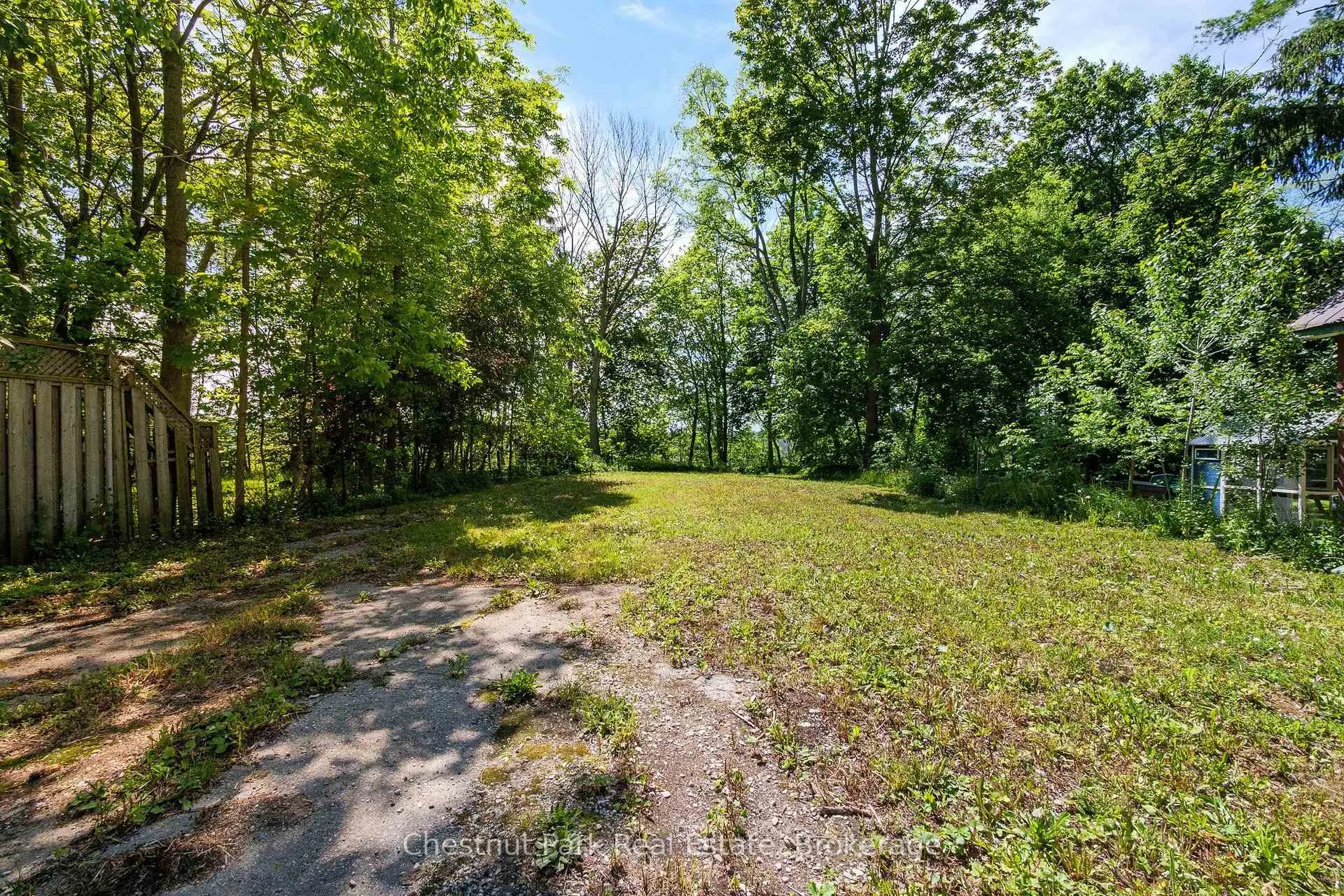 Photo 4 of 956 6th Avenue E, Owen Sound — HOMEH