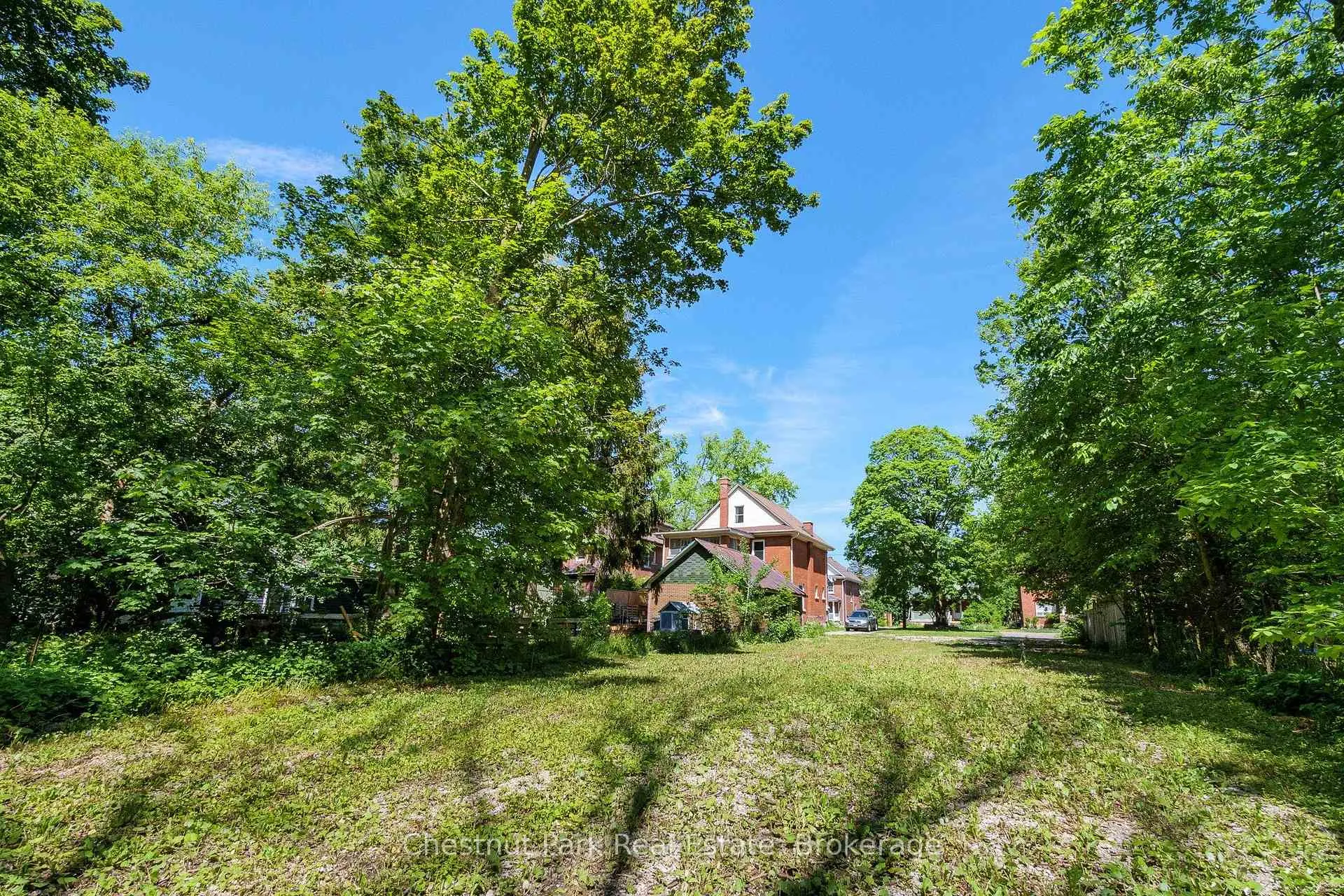 Photo 10 of 956 6th Avenue E, Owen Sound — HOMEH
