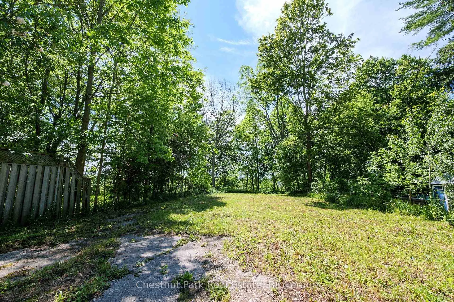 Photo 12 of 956 6th Avenue E, Owen Sound — HOMEH