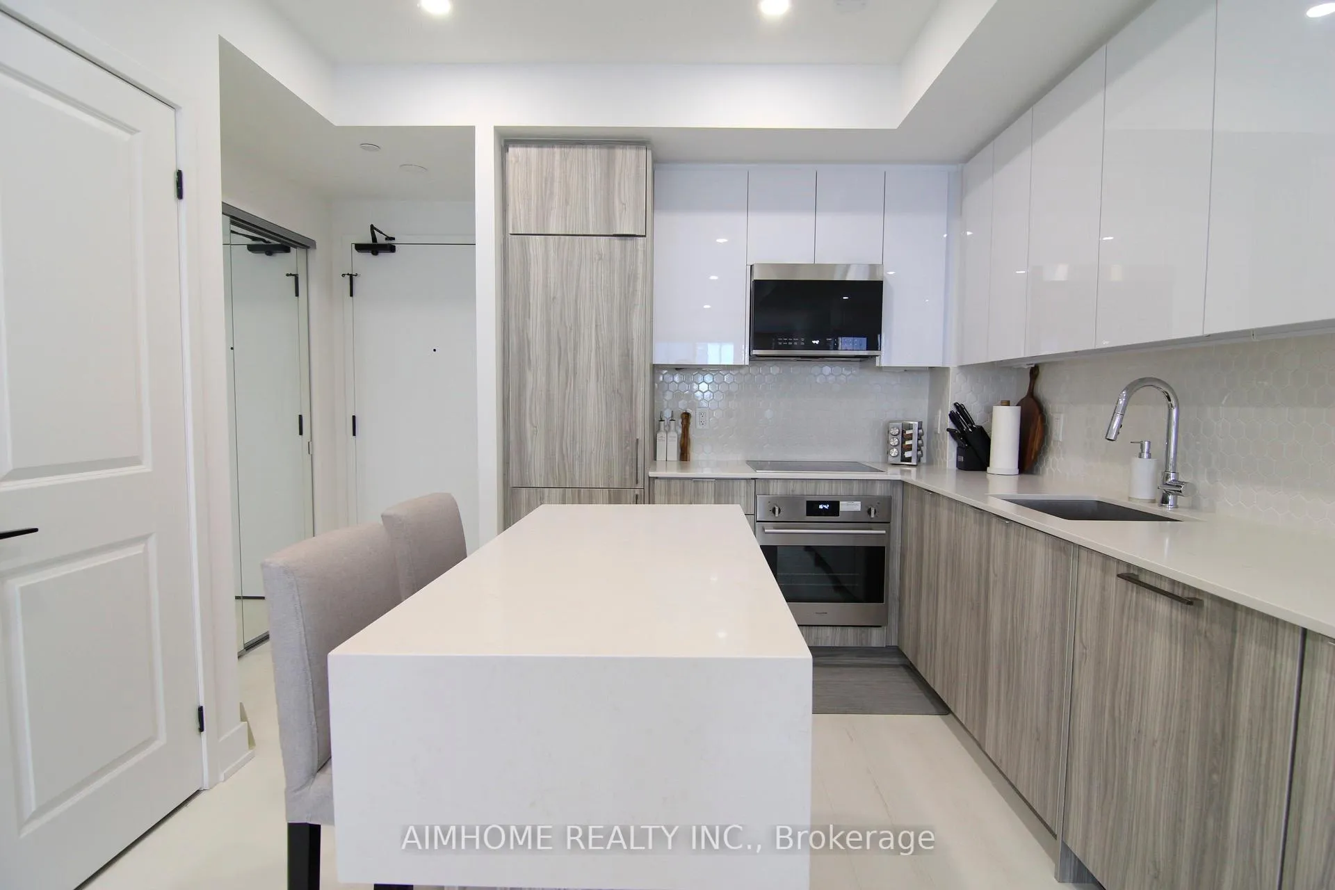 Photo 10 of Unit 1006, 2481 Taunton Road, Oakville, River Oaks — HOMEH
