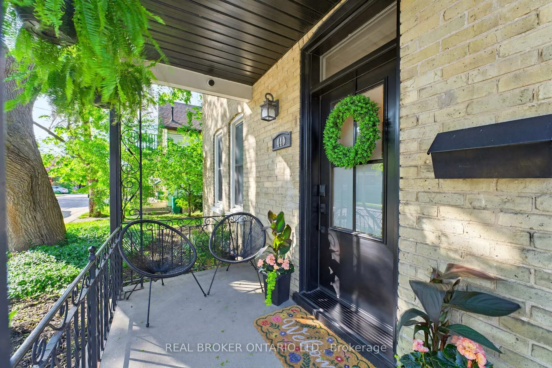 Photo 5 of 440 Duke Street W, Kitchener, Mount Hope Huron Park — HOMEH