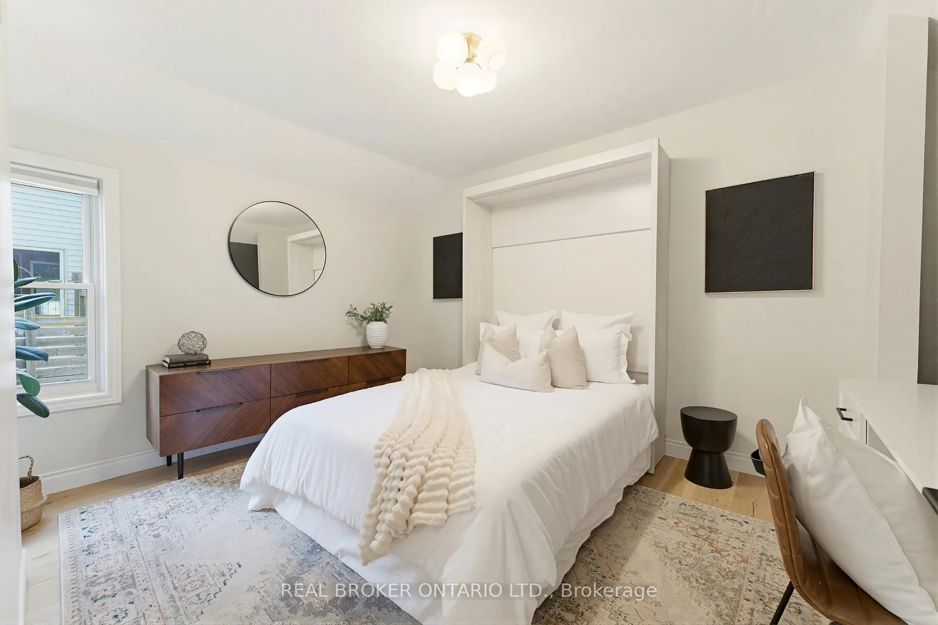 Photo 19 of 440 Duke Street W, Kitchener, Mount Hope Huron Park — HOMEH