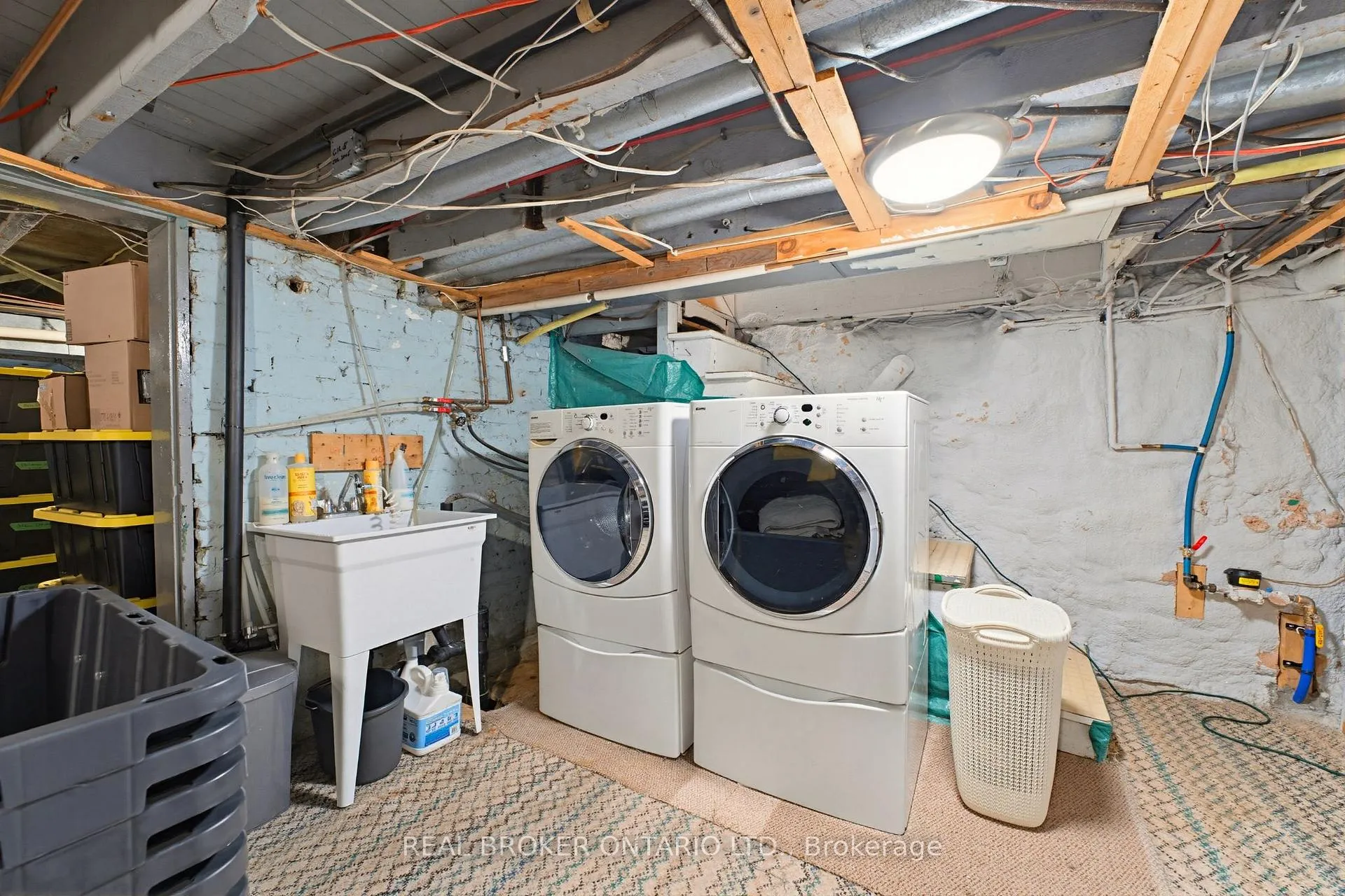 Photo 27 of 440 Duke Street W, Kitchener, Mount Hope Huron Park — HOMEH