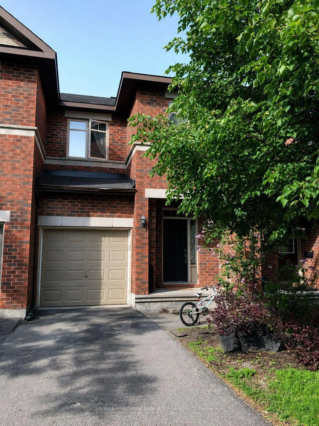 Photo 1 of 202 Badgeley Avenue, Ottawa, Kanata - Kanata Lakes/Heritage Hills — HOMEH