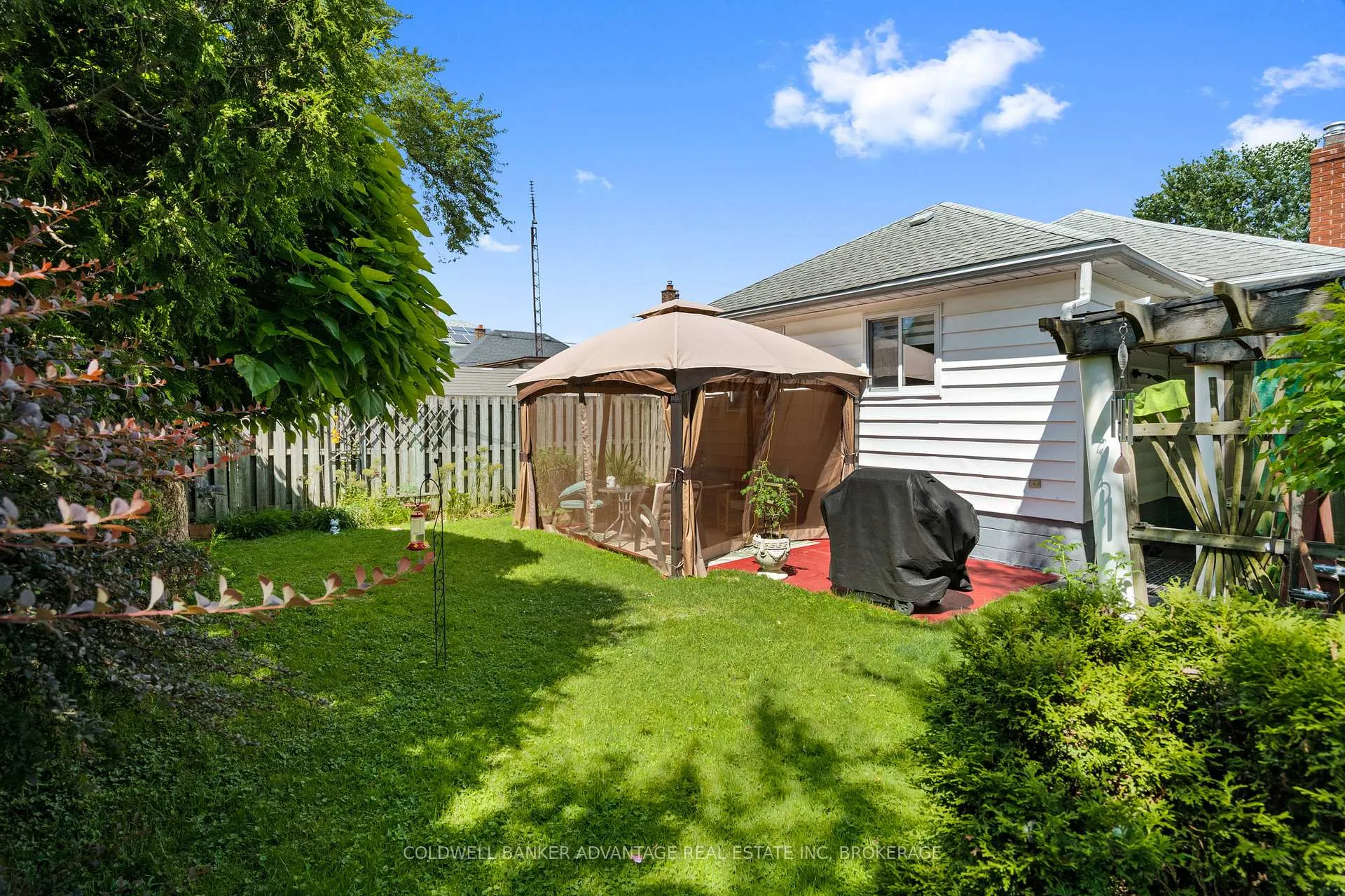 Photo 5 of 25 Lyons Avenue, Welland, Lincoln/Crowland — HOMEH